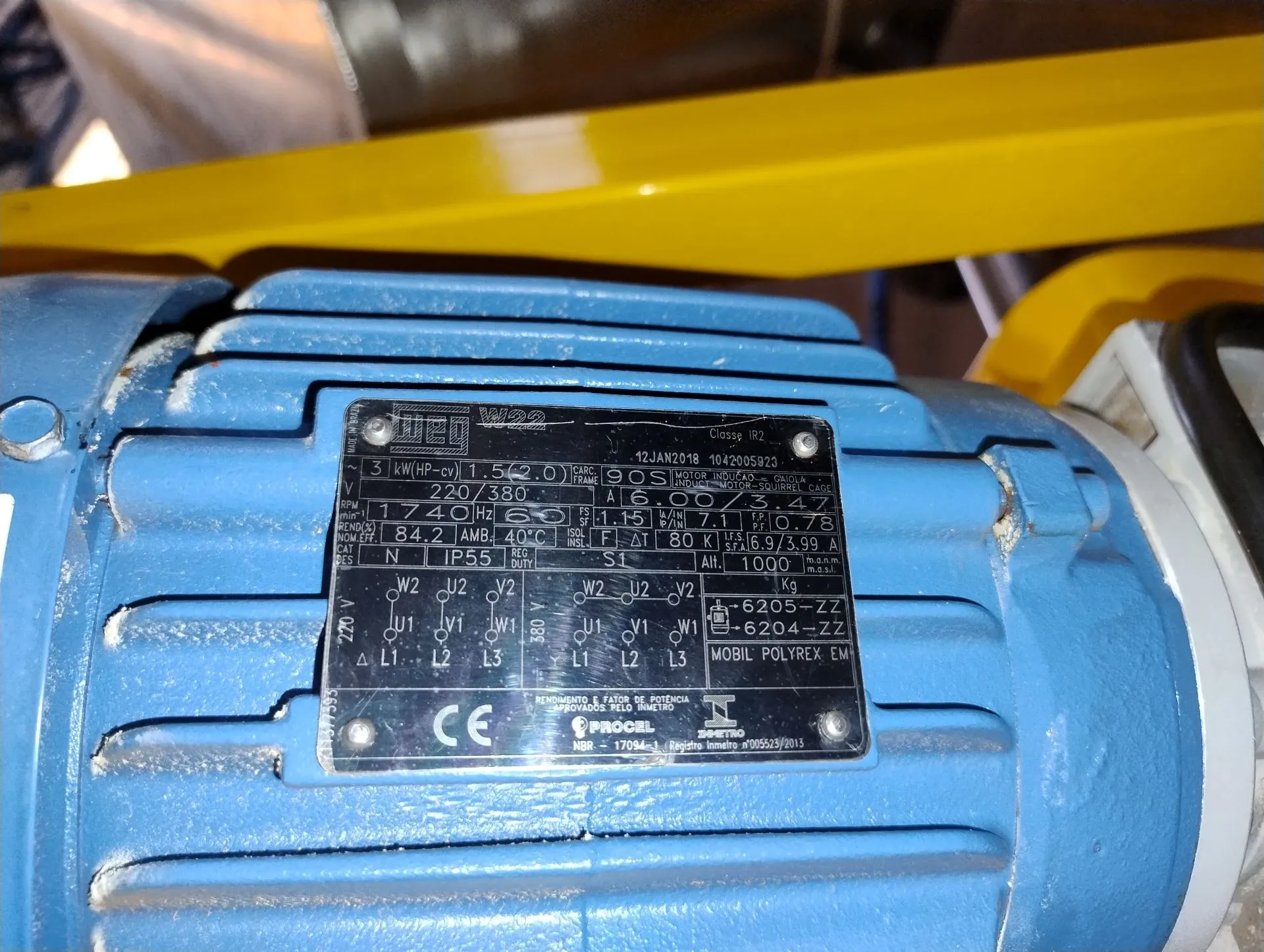 misturador-em-y-capacidade-200-litros-marca-bravaeco