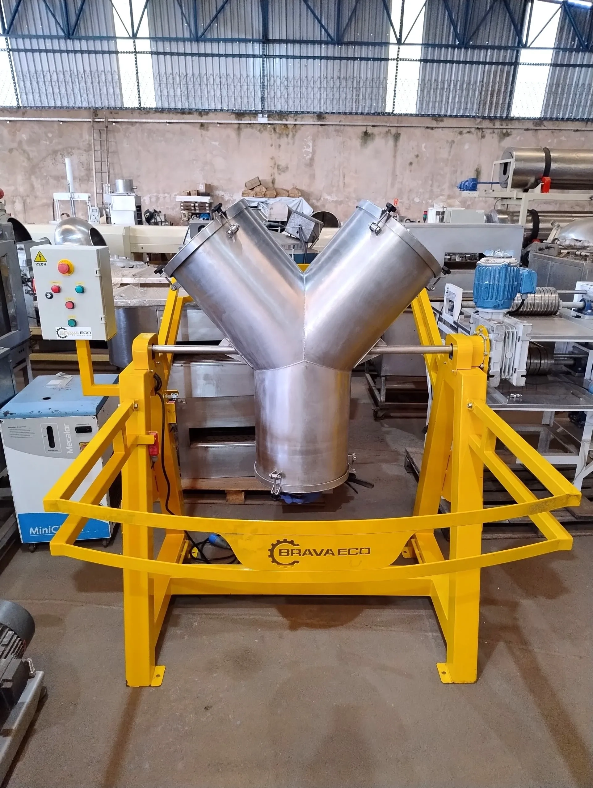 misturador-em-y-capacidade-200-litros-marca-bravaeco