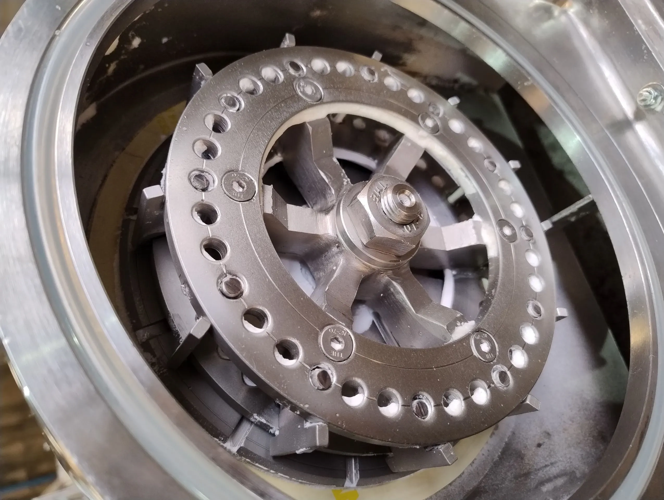 moinho-univer-inox-capacid-100-a-200-kg-h