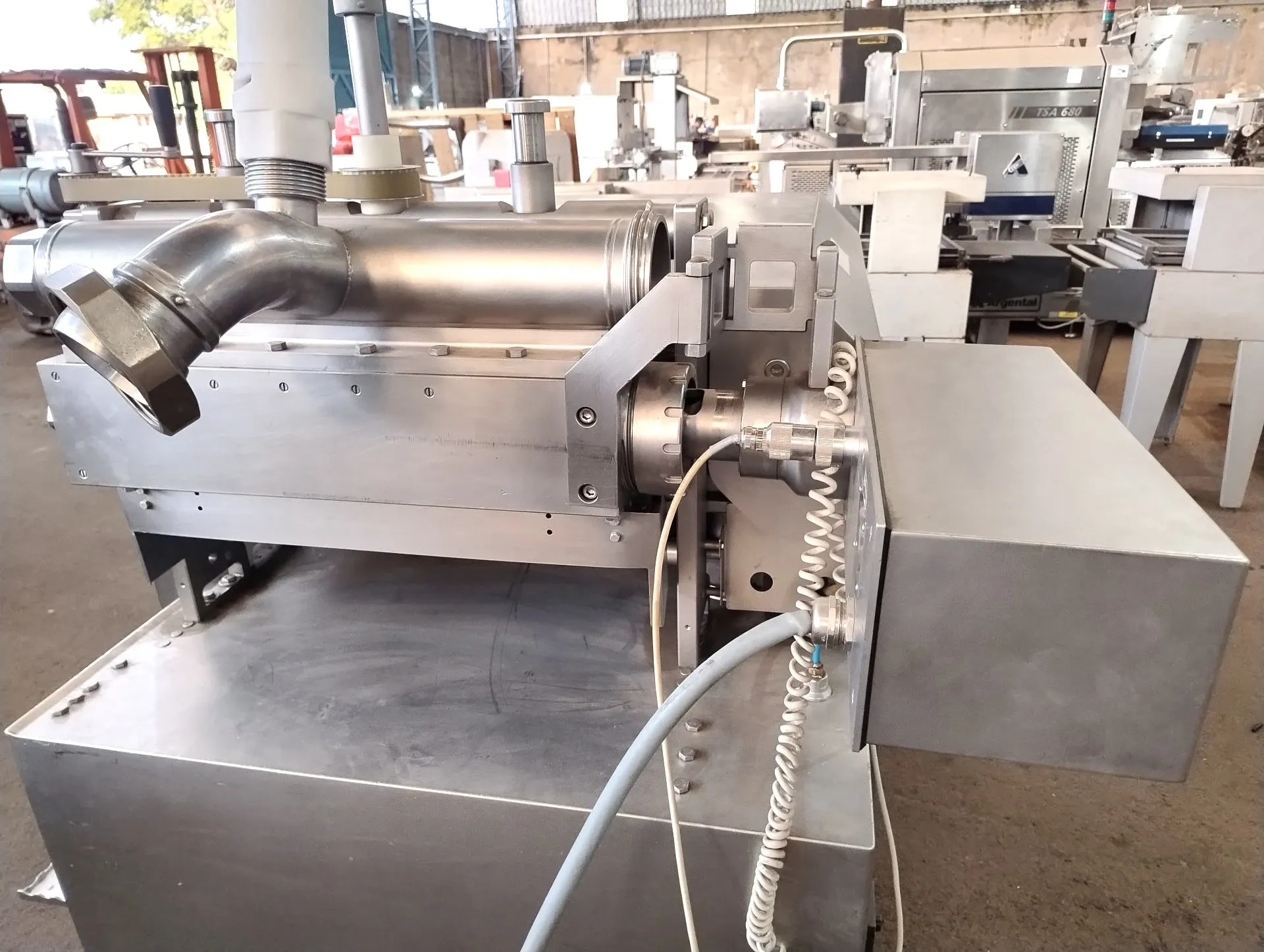 formador-sistema-de-formcao-de-hamburguer-almondegas-e-outros-marca-handtmann