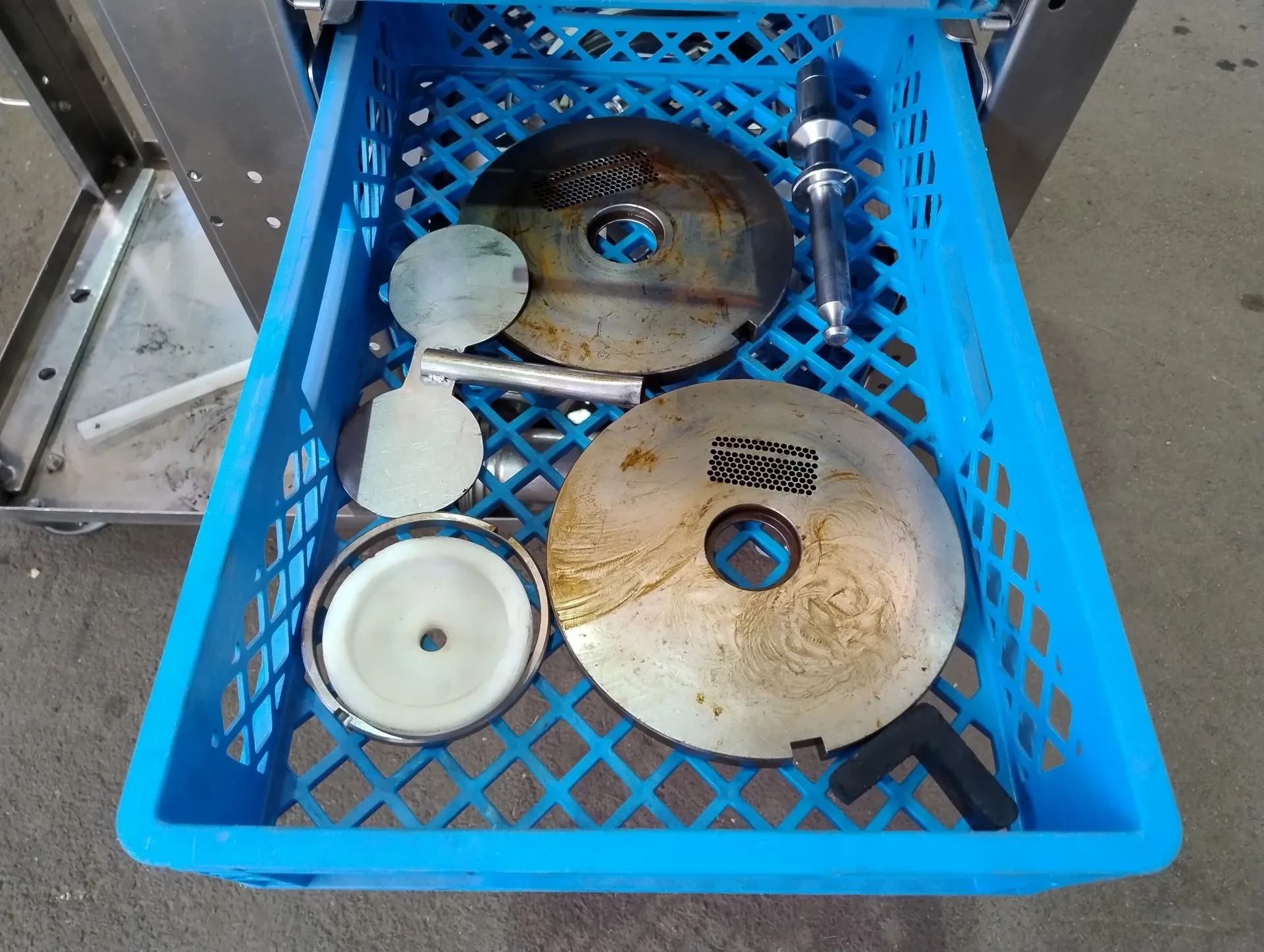 formador-sistema-de-formcao-de-hamburguer-almondegas-e-outros-marca-handtmann