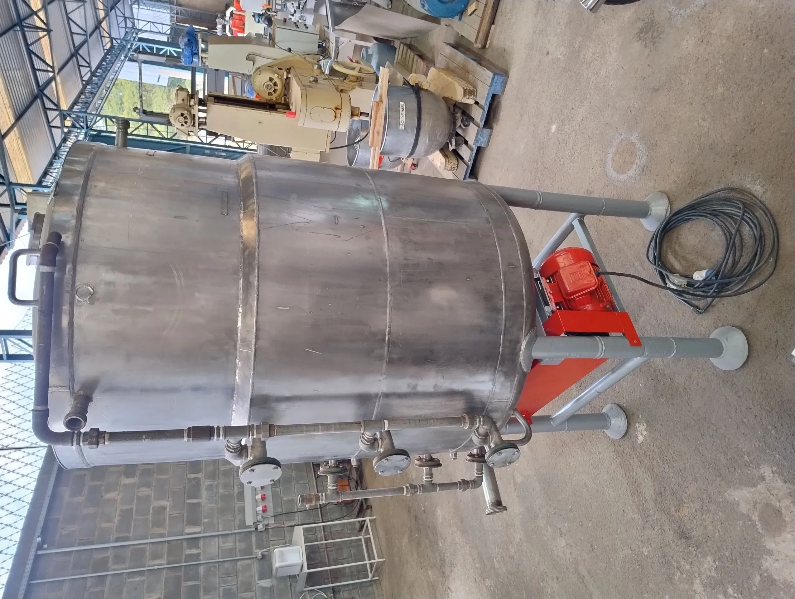 cozinhador-a-vapor-capacidade-1800-litros