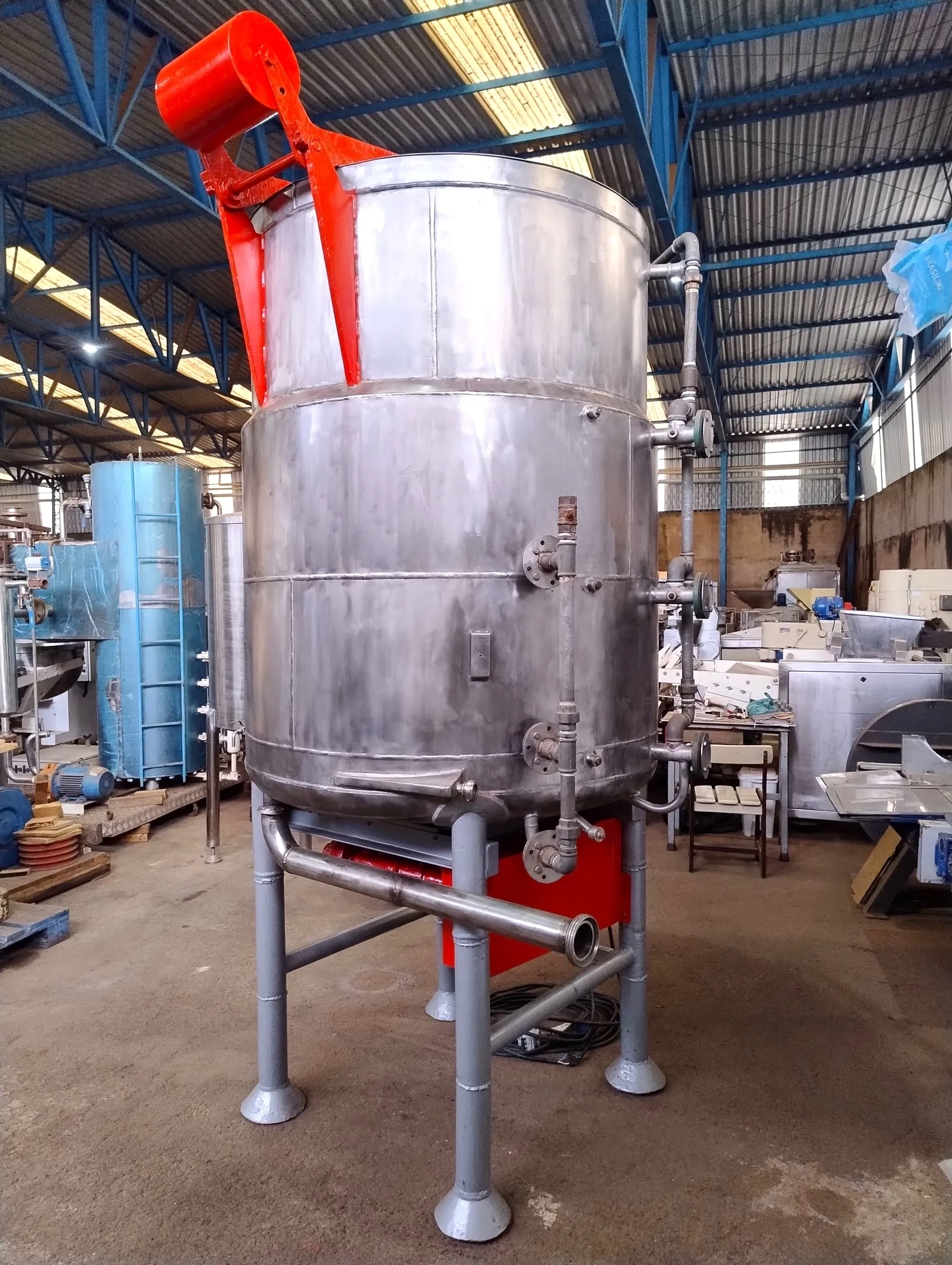 cozinhador-a-vapor-capacidade-1800-litros