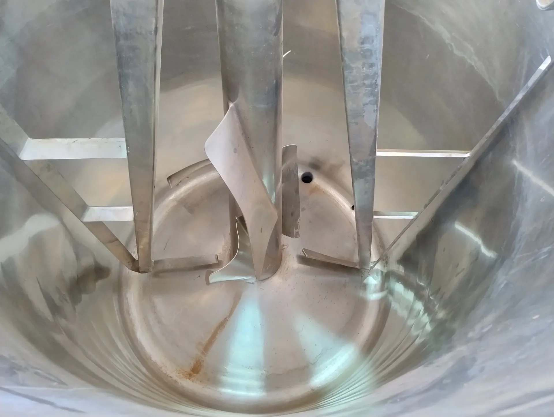 cozinhador-a-vapor-capacidade-1800-litros