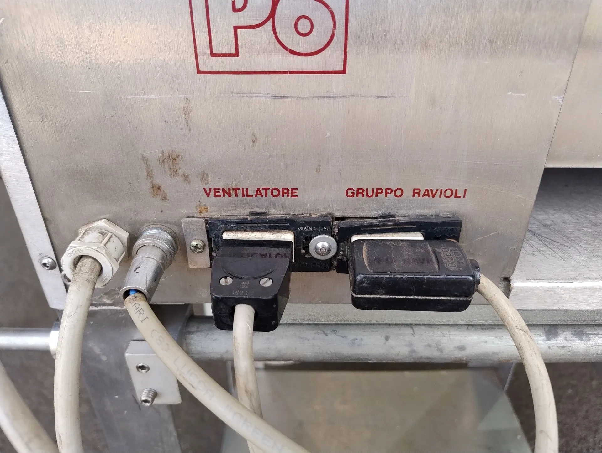 extrusora-de-massas-marca-la-monferrina-capacidade-de-ate-18-kg-h