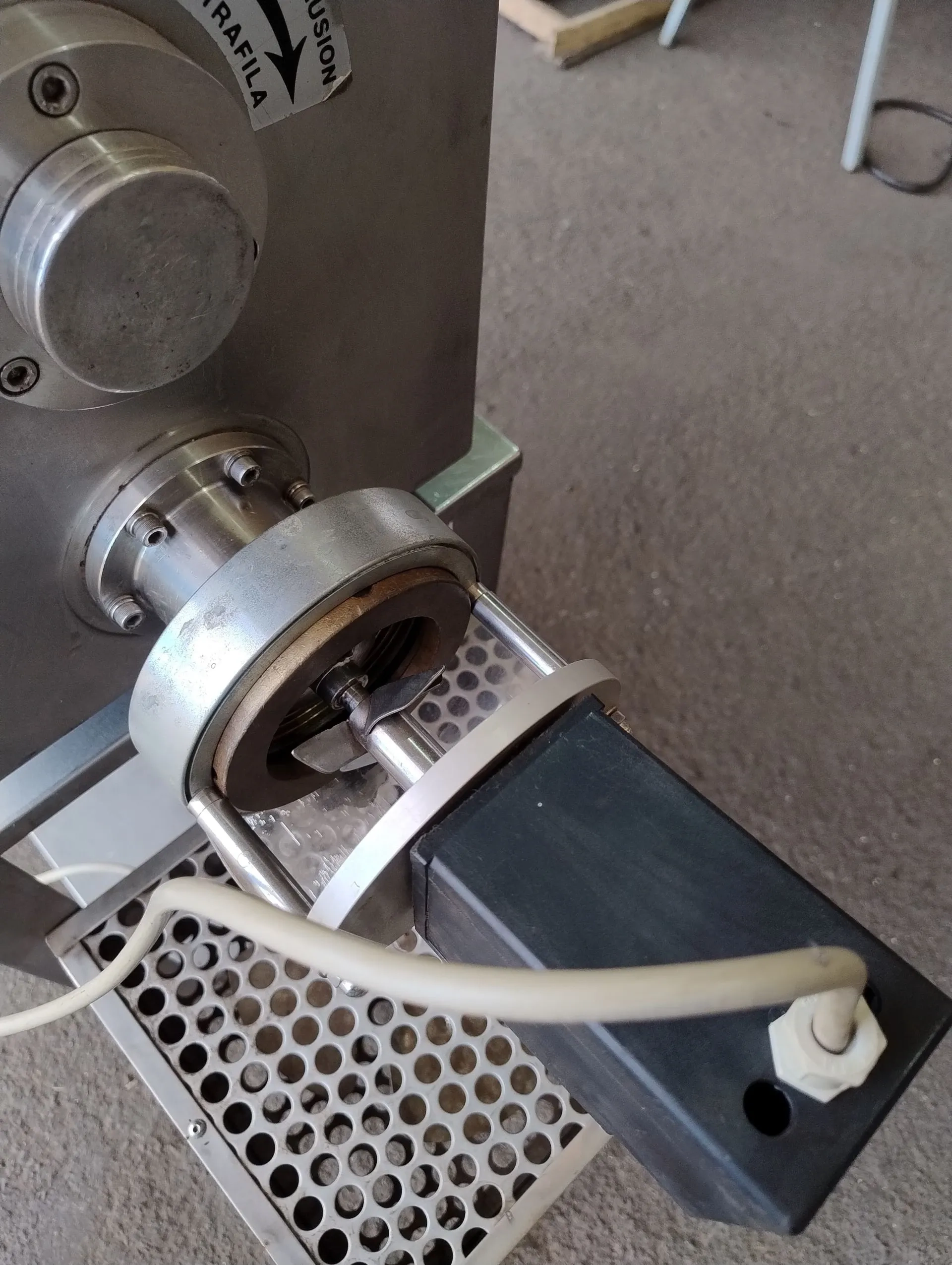 extrusora-de-massas-marca-la-monferrina-capacidade-de-ate-18-kg-h