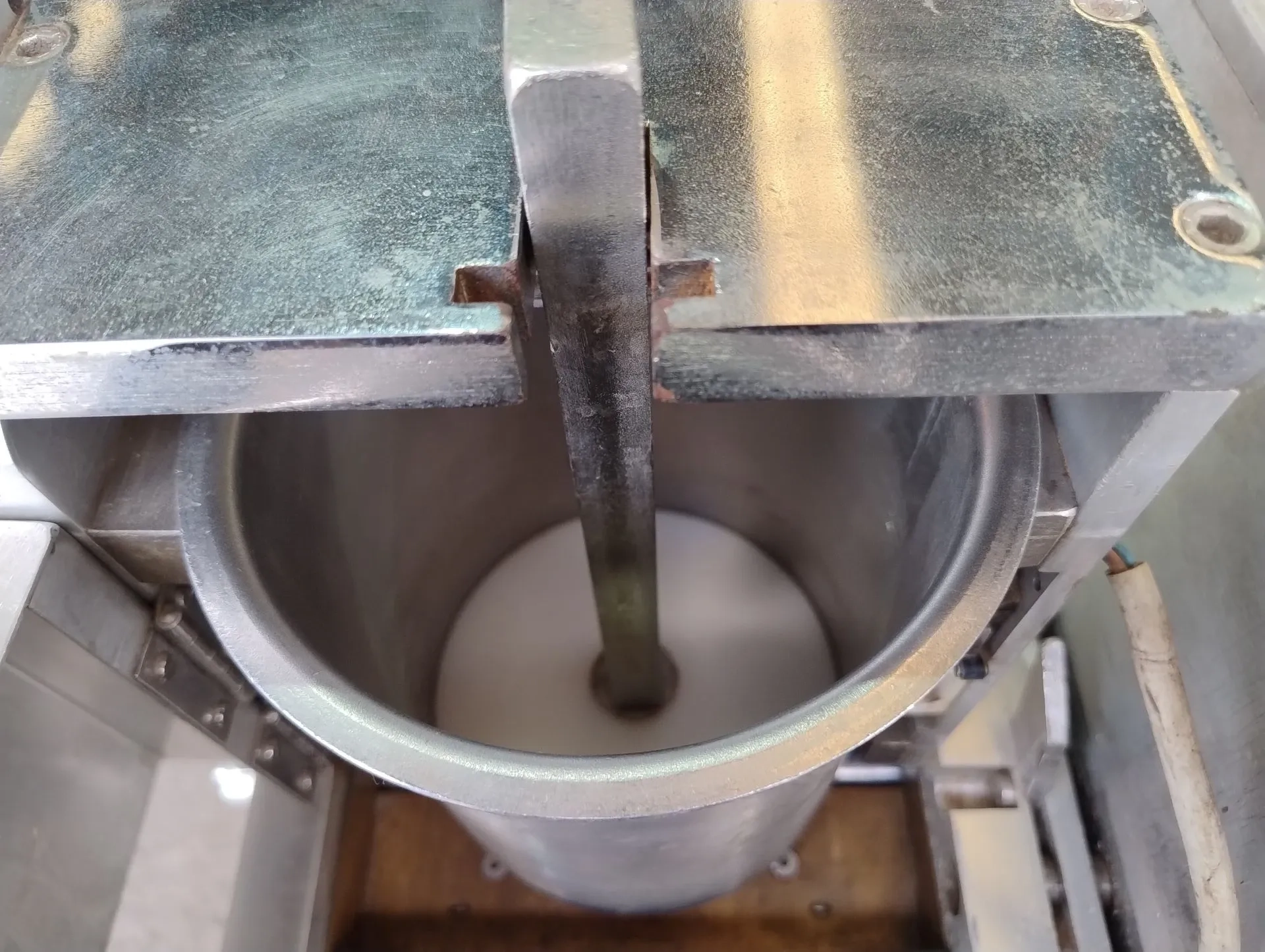 extrusora-de-massas-marca-la-monferrina-capacidade-de-ate-18-kg-h