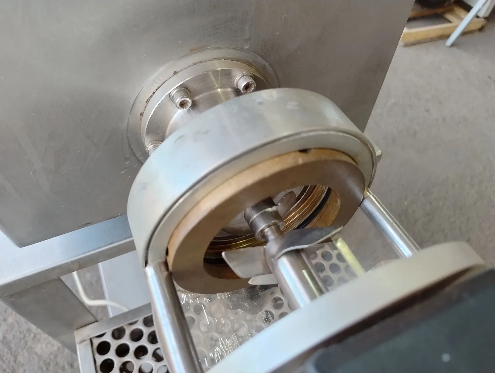 extrusora-de-massas-marca-la-monferrina-capacidade-de-ate-18-kg-h