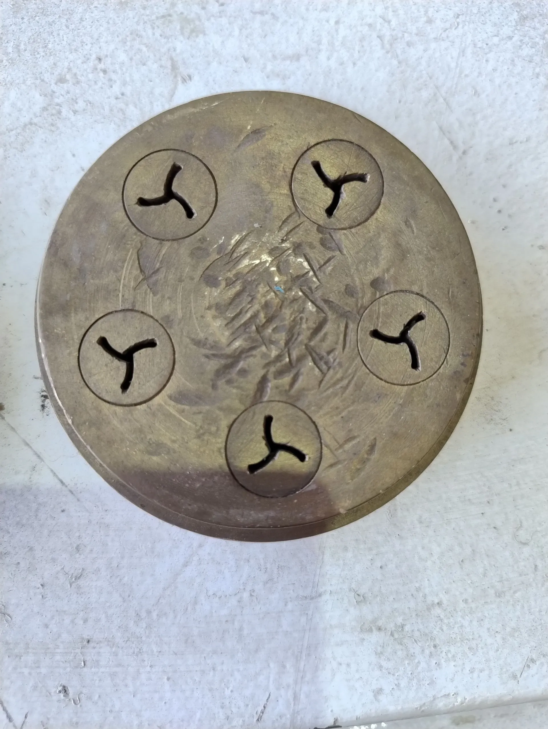 extrusora-de-massas-marca-la-monferrina-capacidade-de-ate-18-kg-h