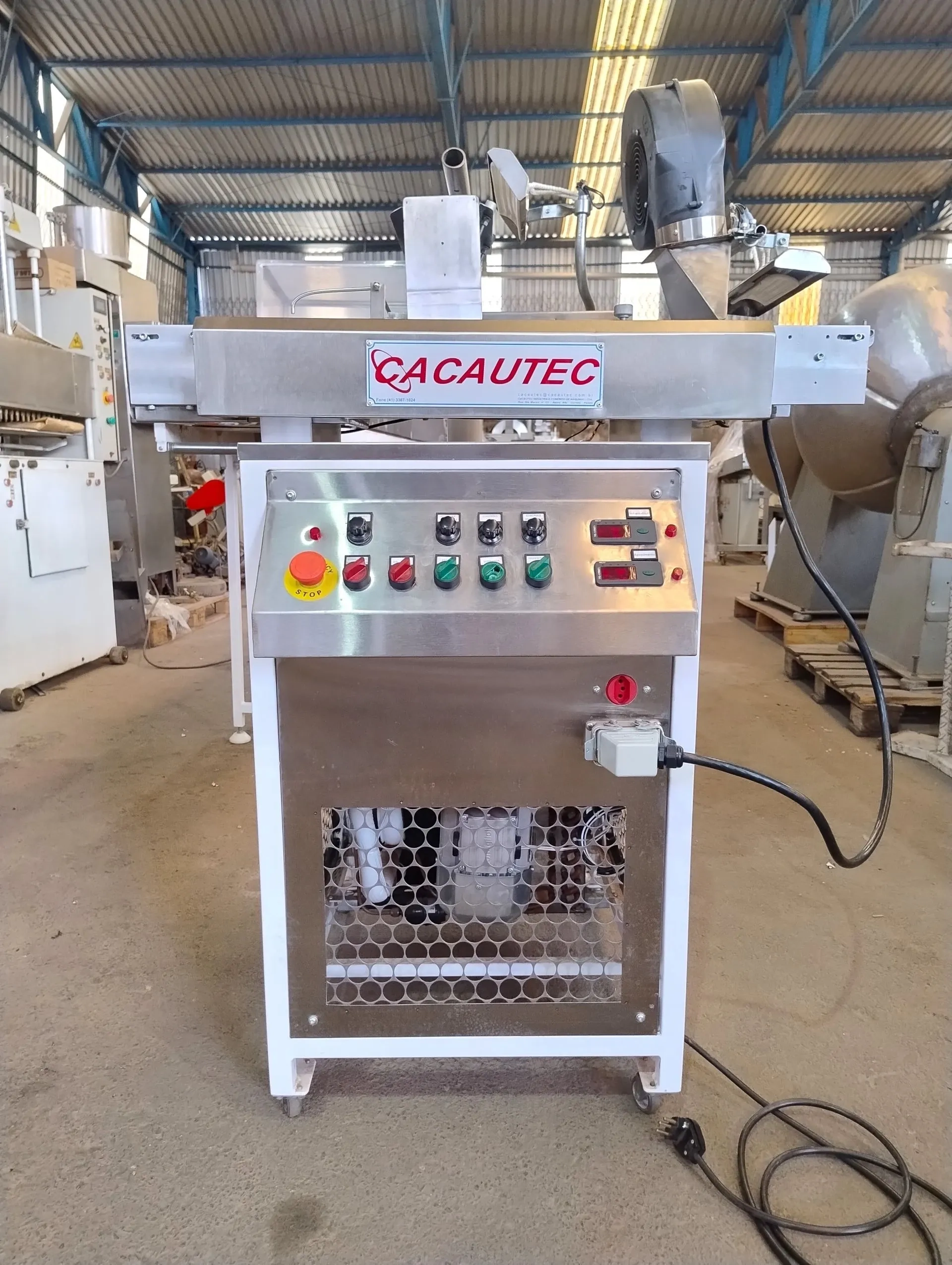 cobrideira-com-temperadeira-marca-cacautec