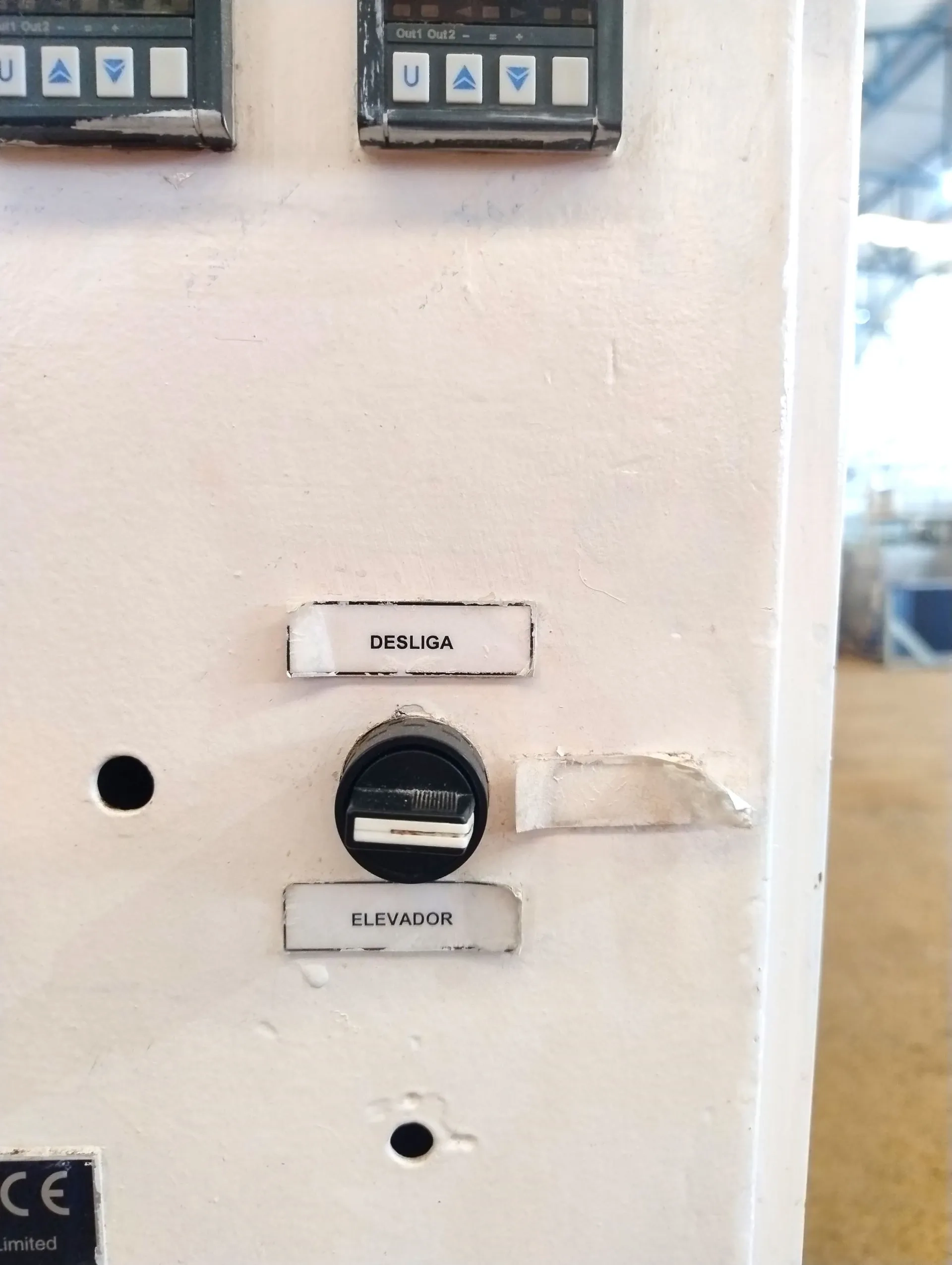 embaladora-empacotadora-volumetrica-vertical-em-aco-inox-marca-sandiacre