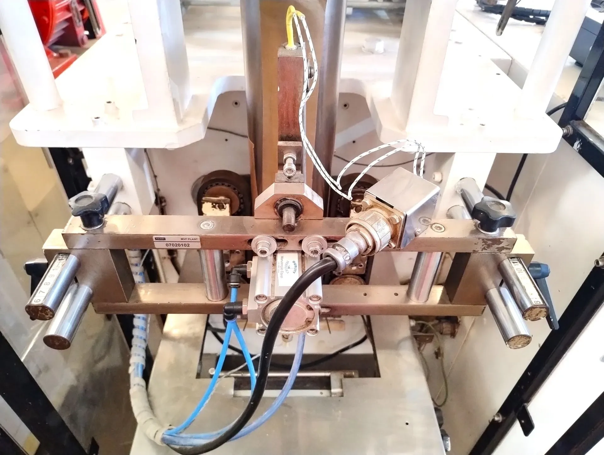 embaladora-empacotadora-volumetrica-vertical-em-aco-inox-marca-sandiacre