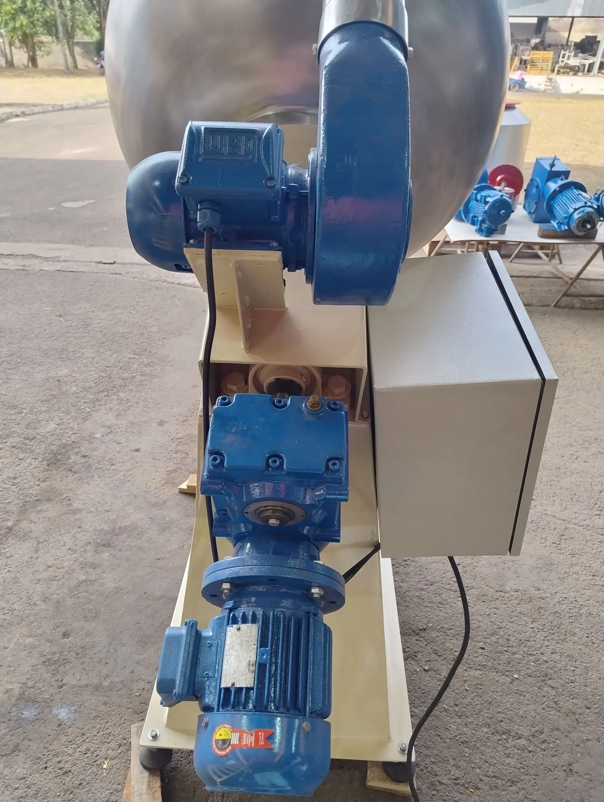 drageadeira-com-insuflador-capacidade-de-250-a-300-litros-biasinox