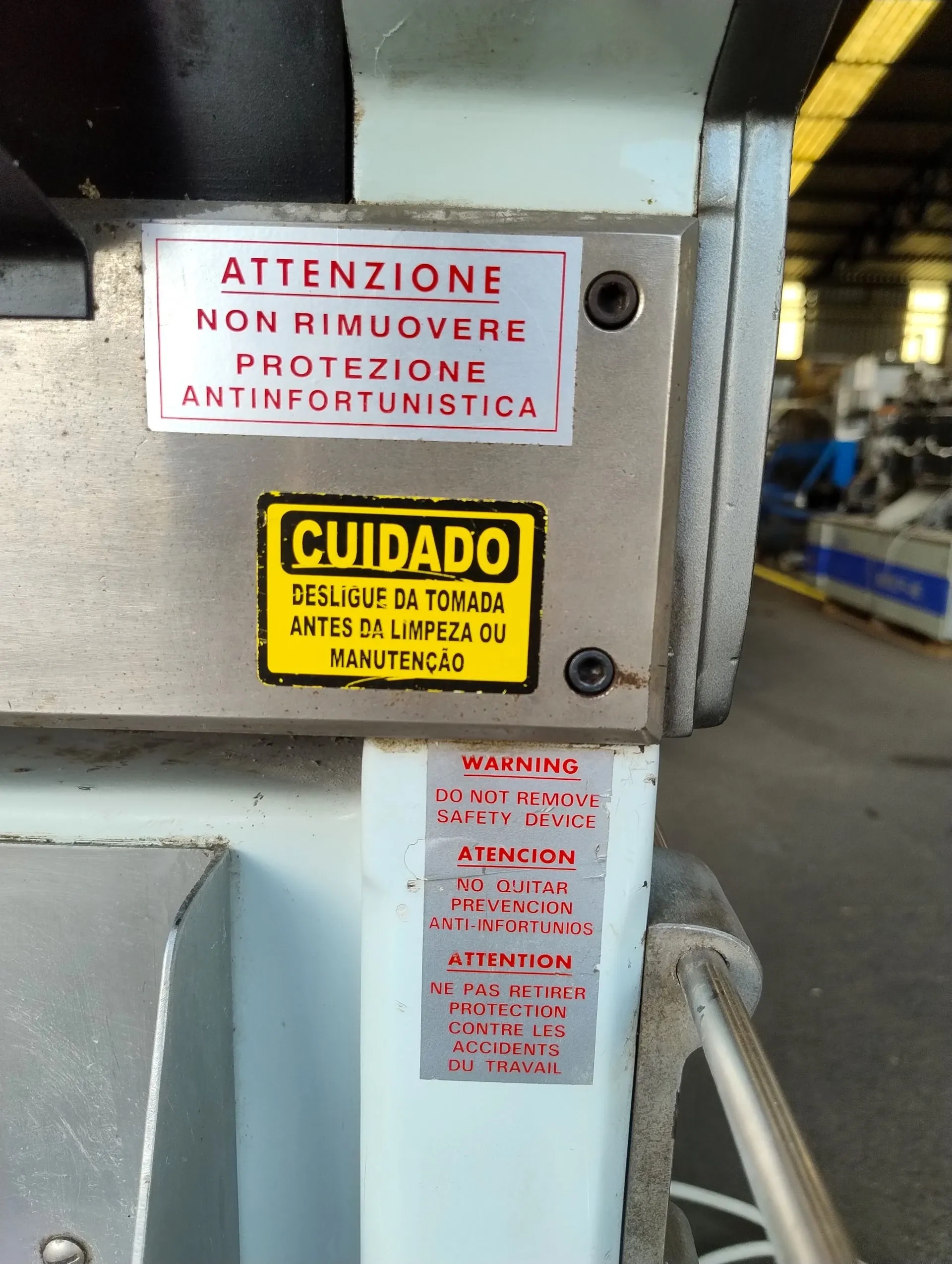 capeleteira-ravioleteira-marca-pama-roma-capacidade-30-kg-hora