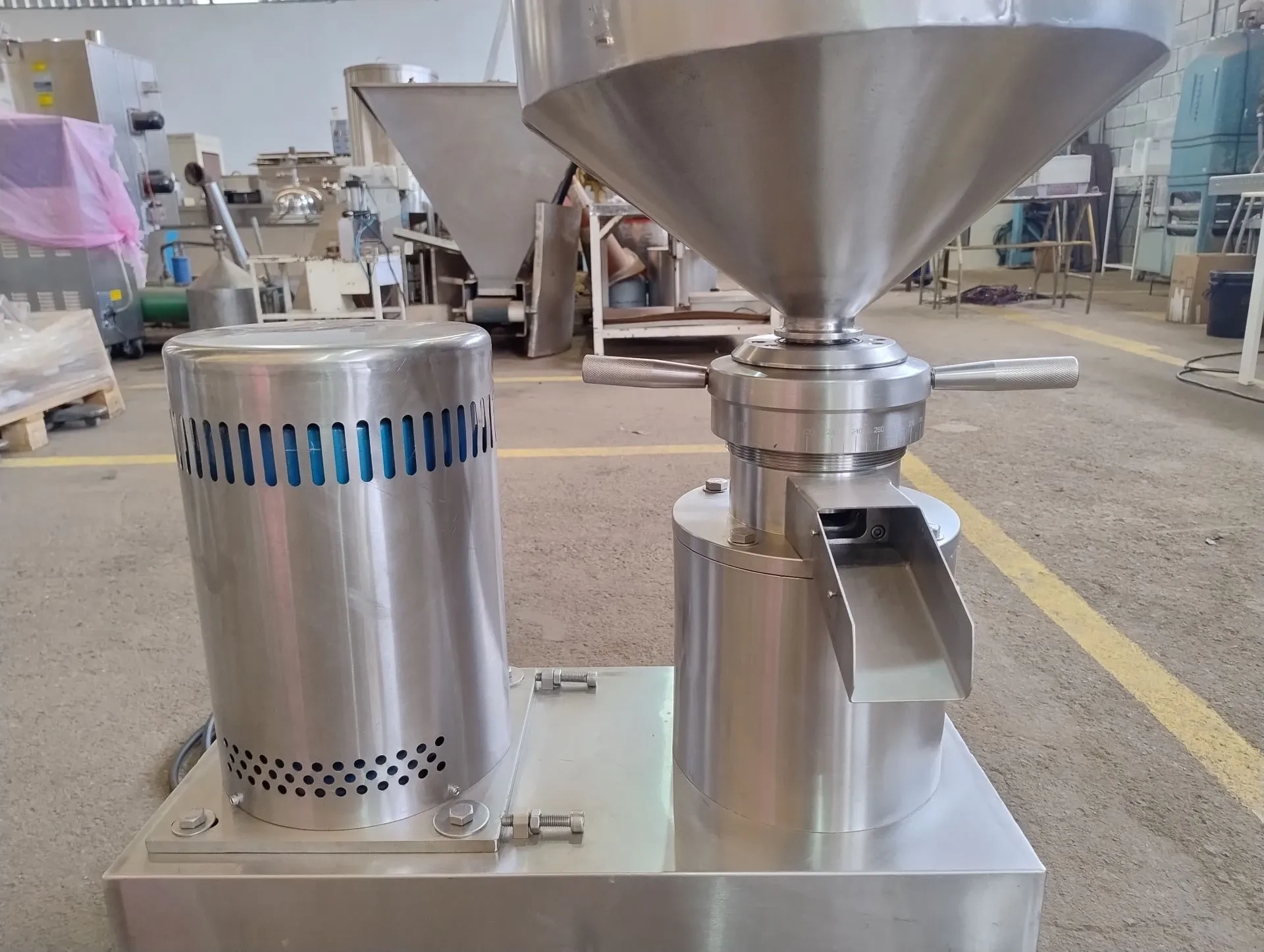 moinho-coloidal-em-aco-inox-marca-shanghai-zhuheng-industrial