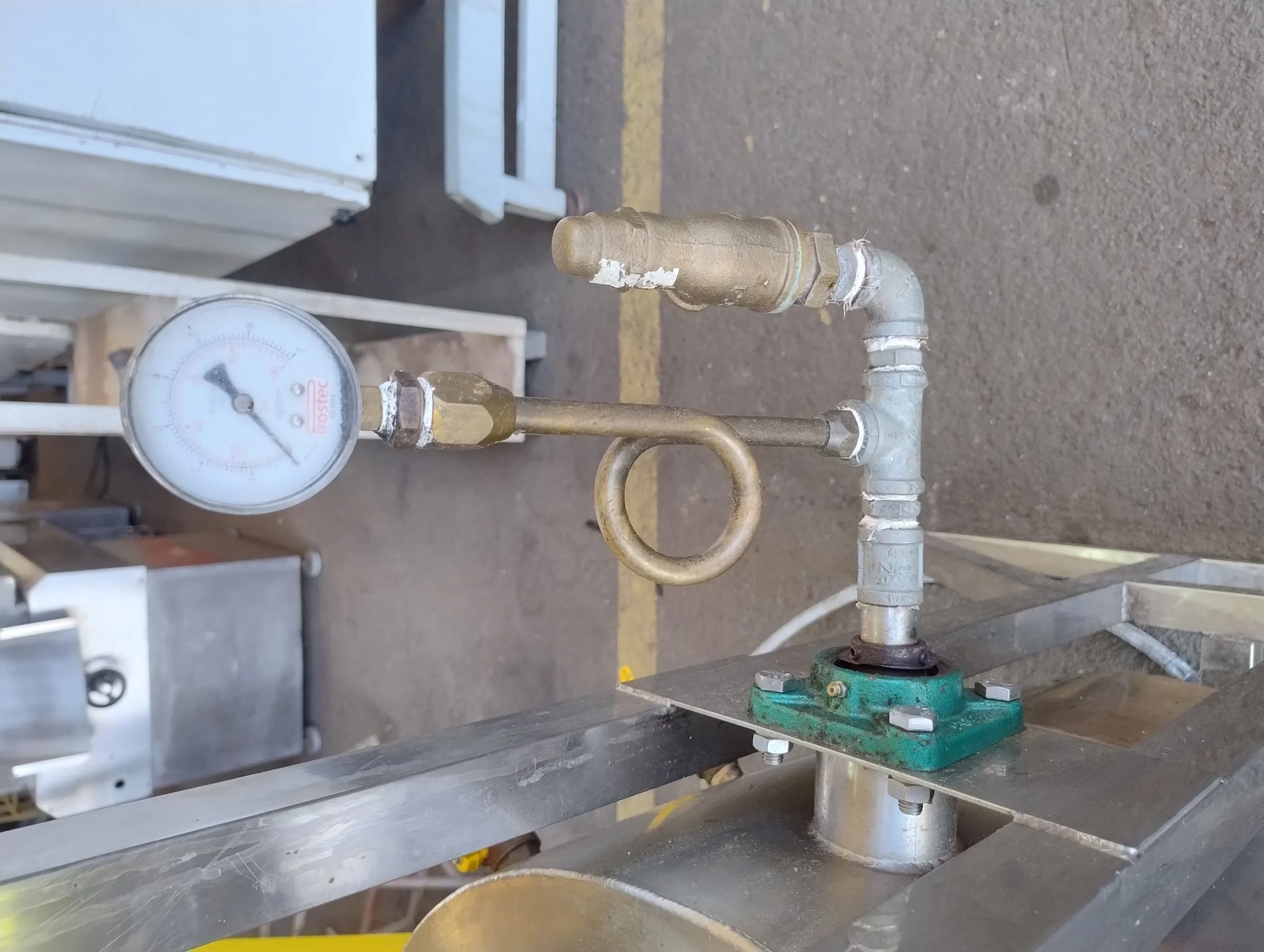 tacho-cozinhador-encamisado-a-gas-basculante-capacidade-100-litros