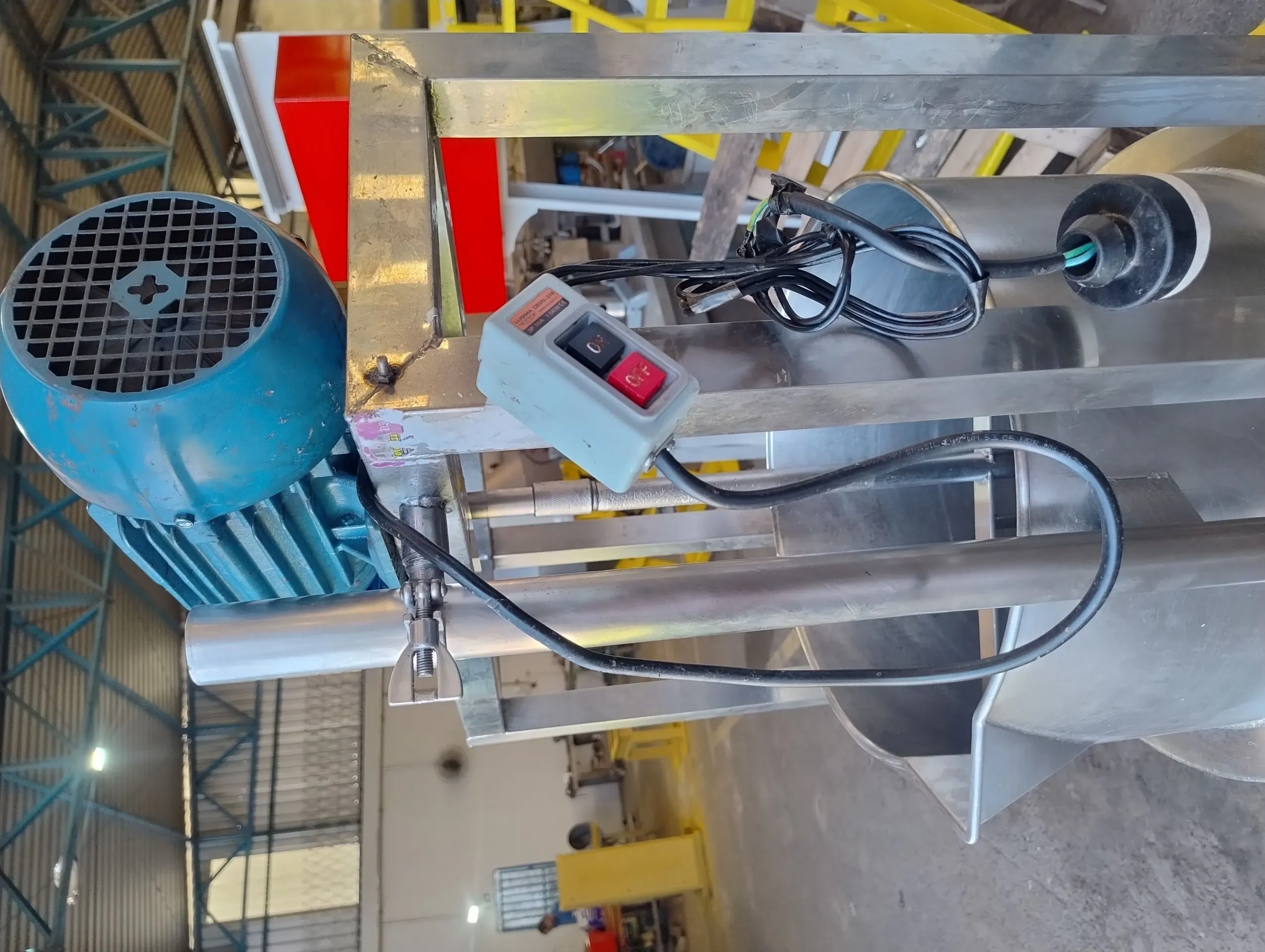 tacho-cozinhador-encamisado-a-gas-basculante-capacidade-100-litros