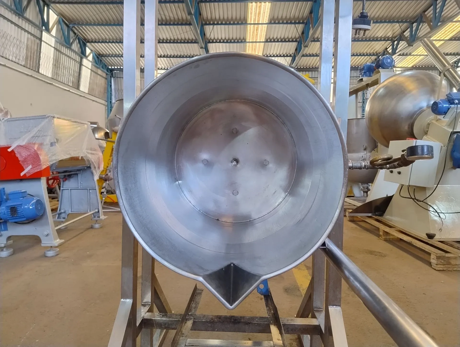 tacho-cozinhador-encamisado-a-gas-basculante-capacidade-100-litros