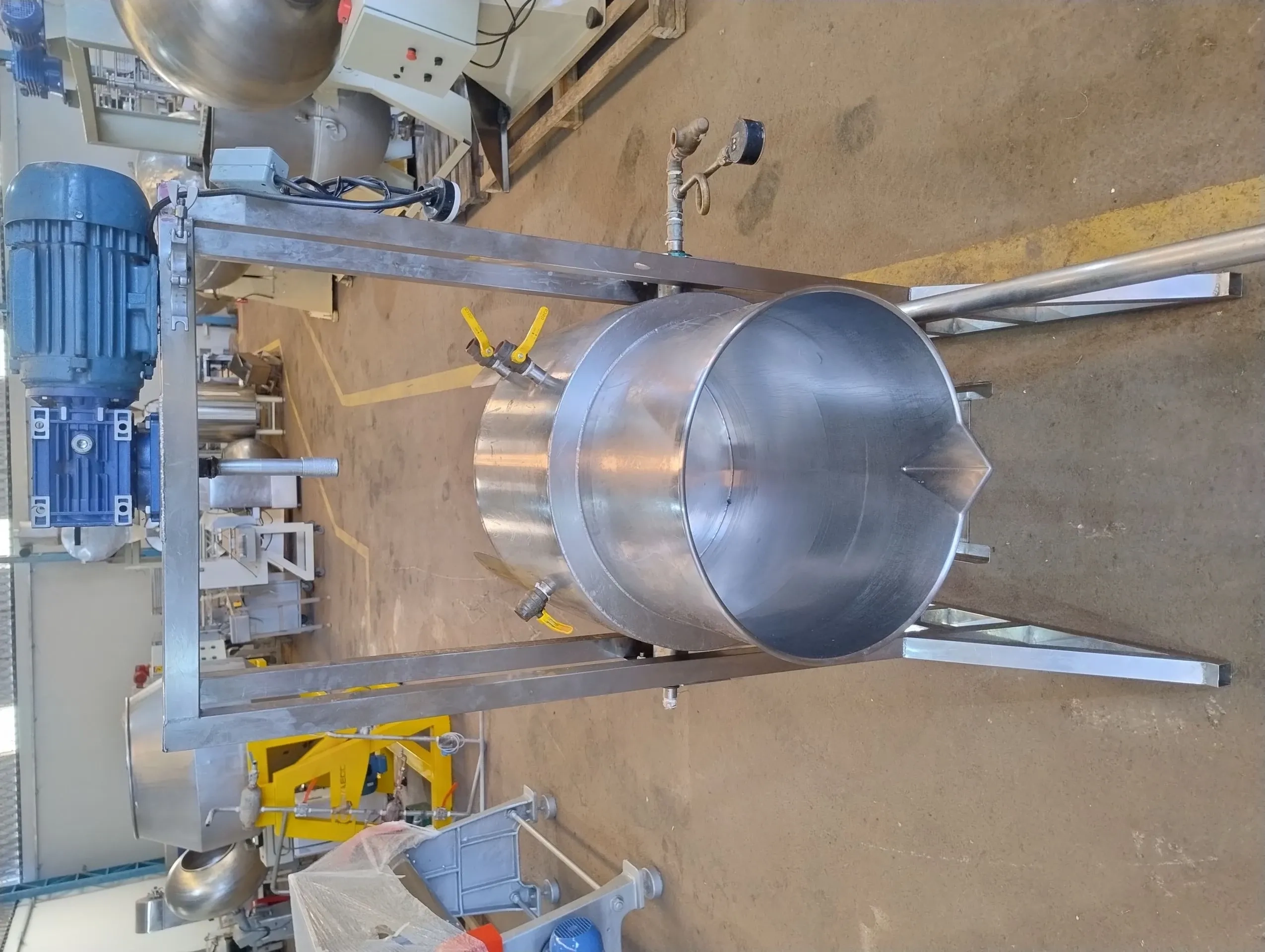 tacho-cozinhador-encamisado-a-gas-basculante-capacidade-100-litros