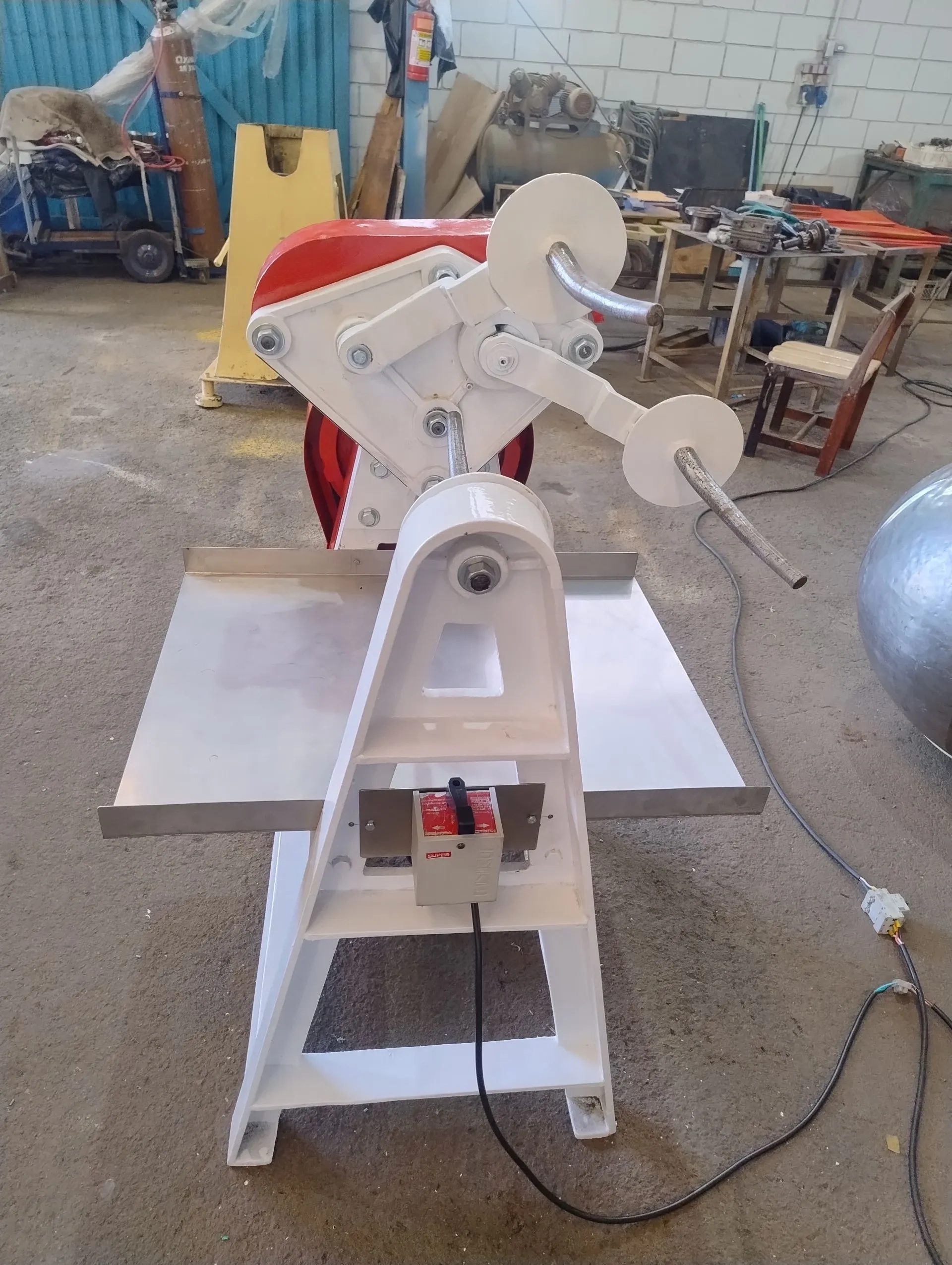 puxador-de-bala-capacidade-7-kg-por-batelada