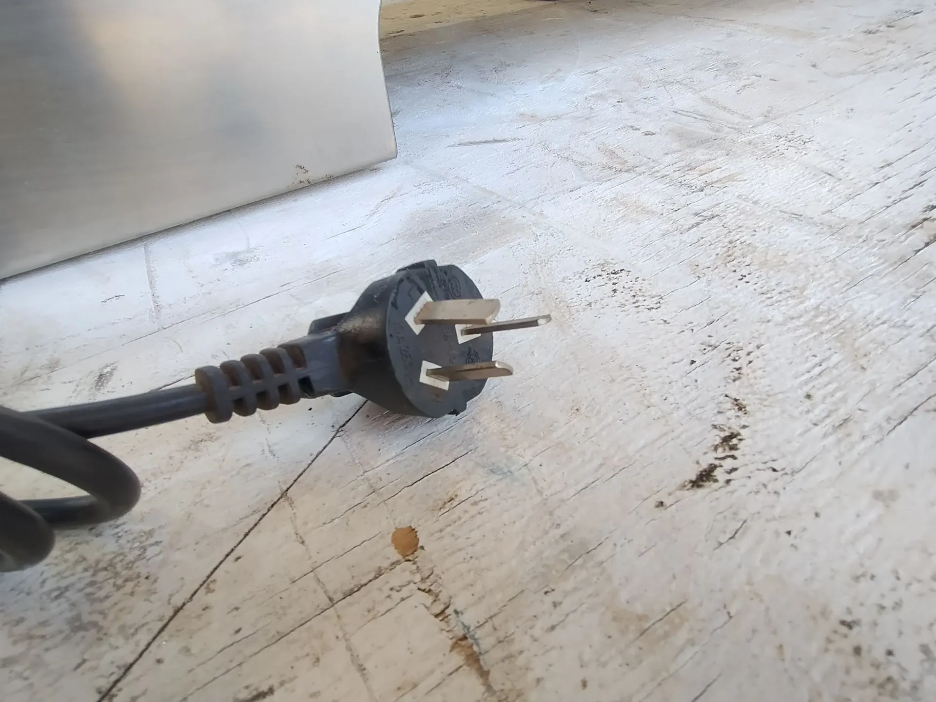 envasadora-de-bancada-para-liquidos-e-viscosos-com-faixa-de-dosagem-entre-10-e-320-ml