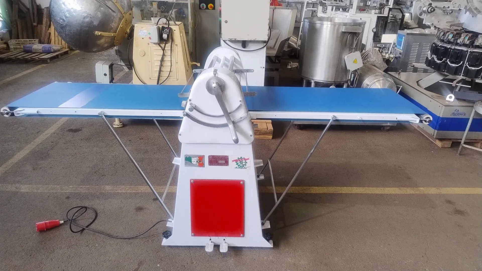 laminadora-de-massas-marca-iam-largura-600-mm