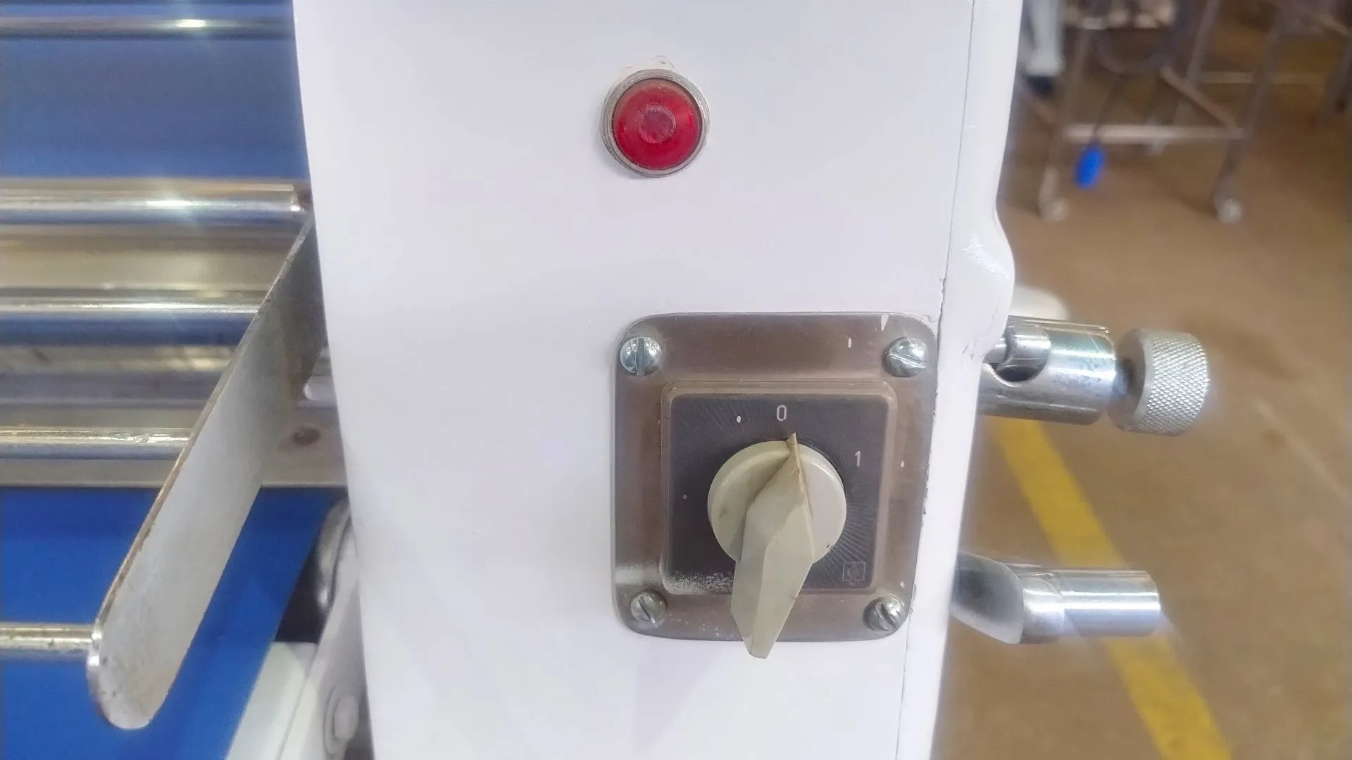 laminadora-de-massas-marca-iam-largura-600-mm