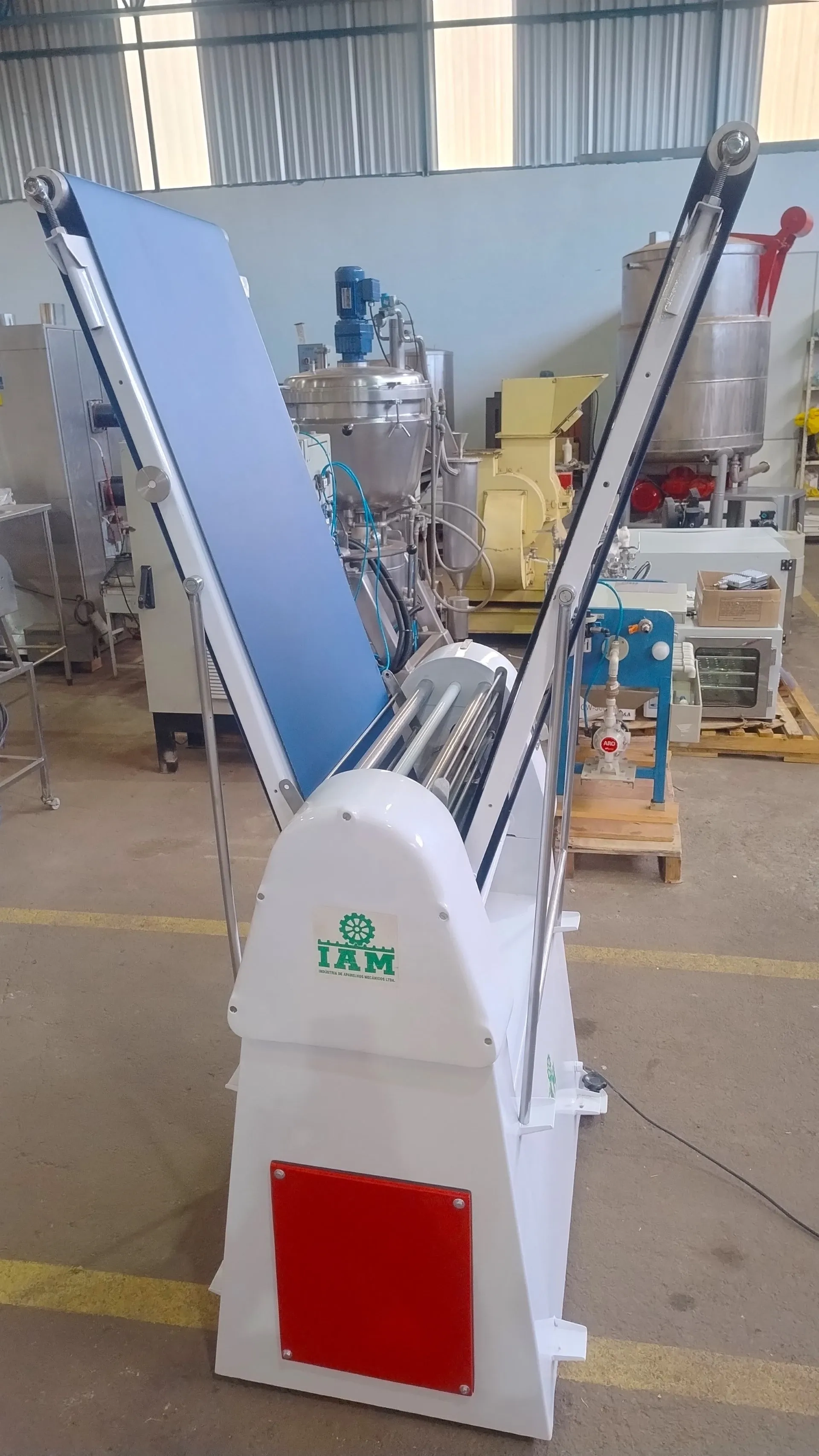 laminadora-de-massas-marca-iam-largura-600-mm