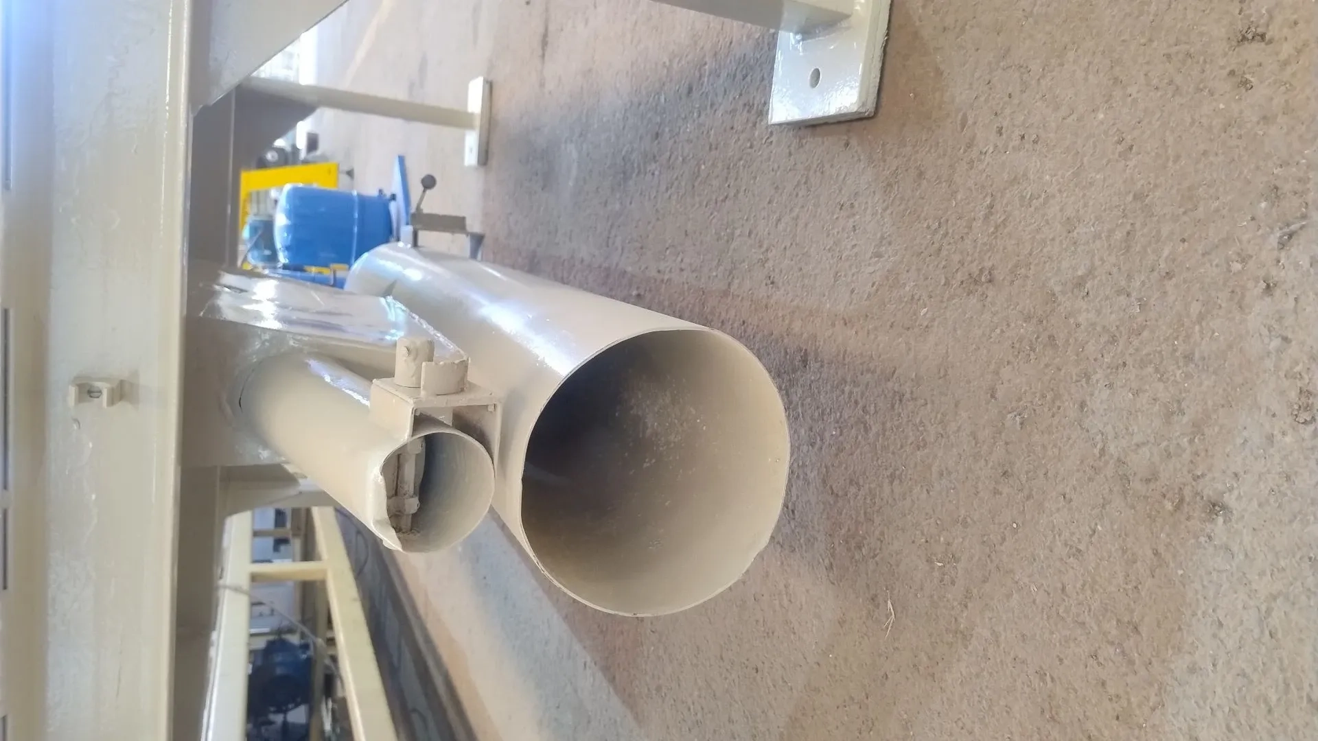 moin-universu-rot-de-pin-300-kg-netzch-condux-cum300