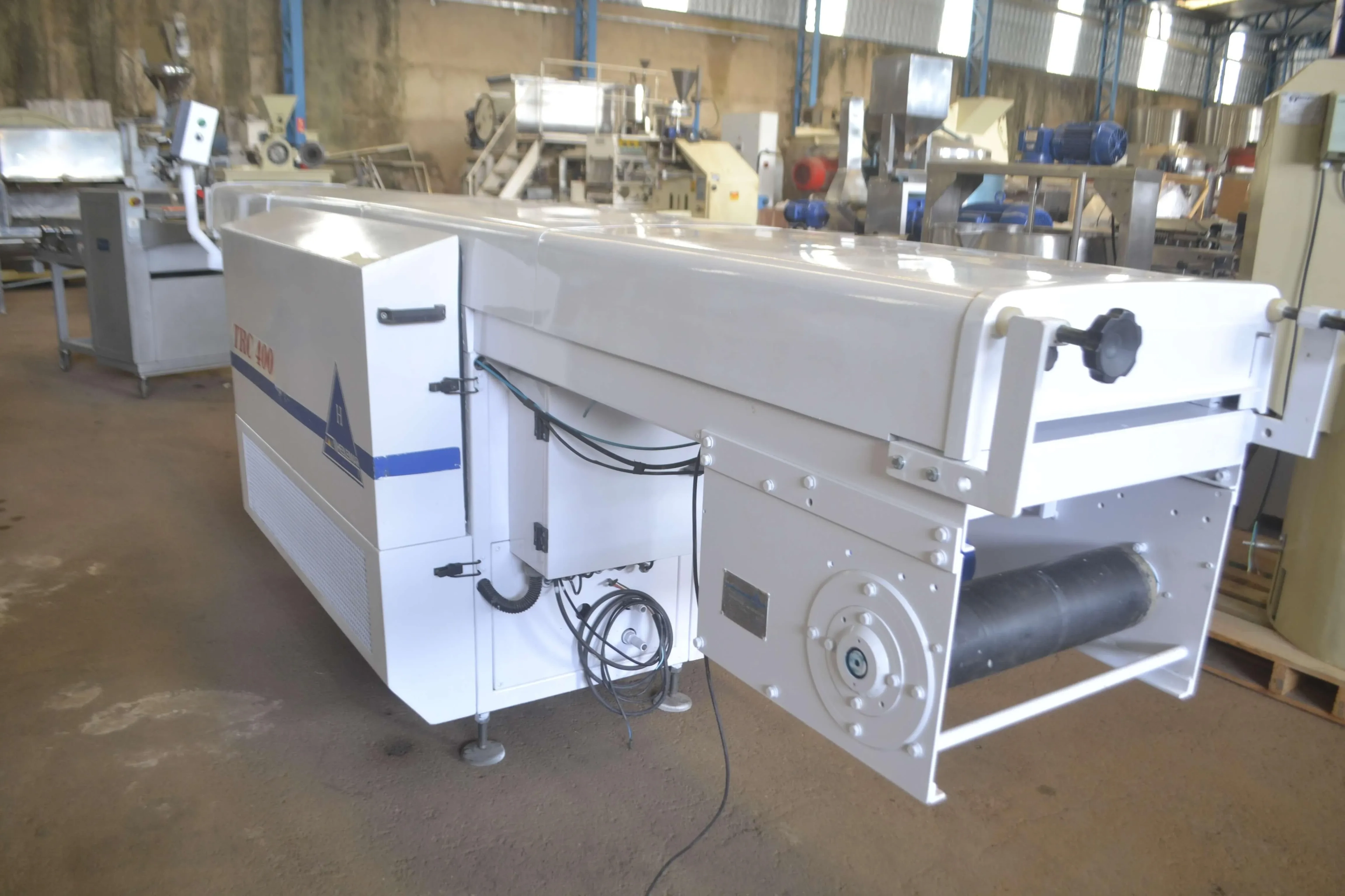 tunel-de-resfriamento-de-chocolate-4-m-x-400-mm-marca-hebleimar