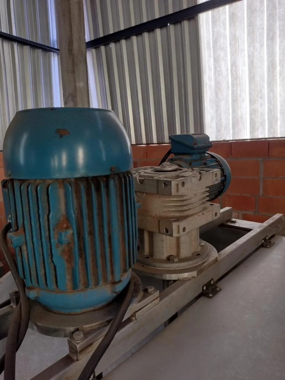 tanque-triturador-homogeneizador-em-aco-inox