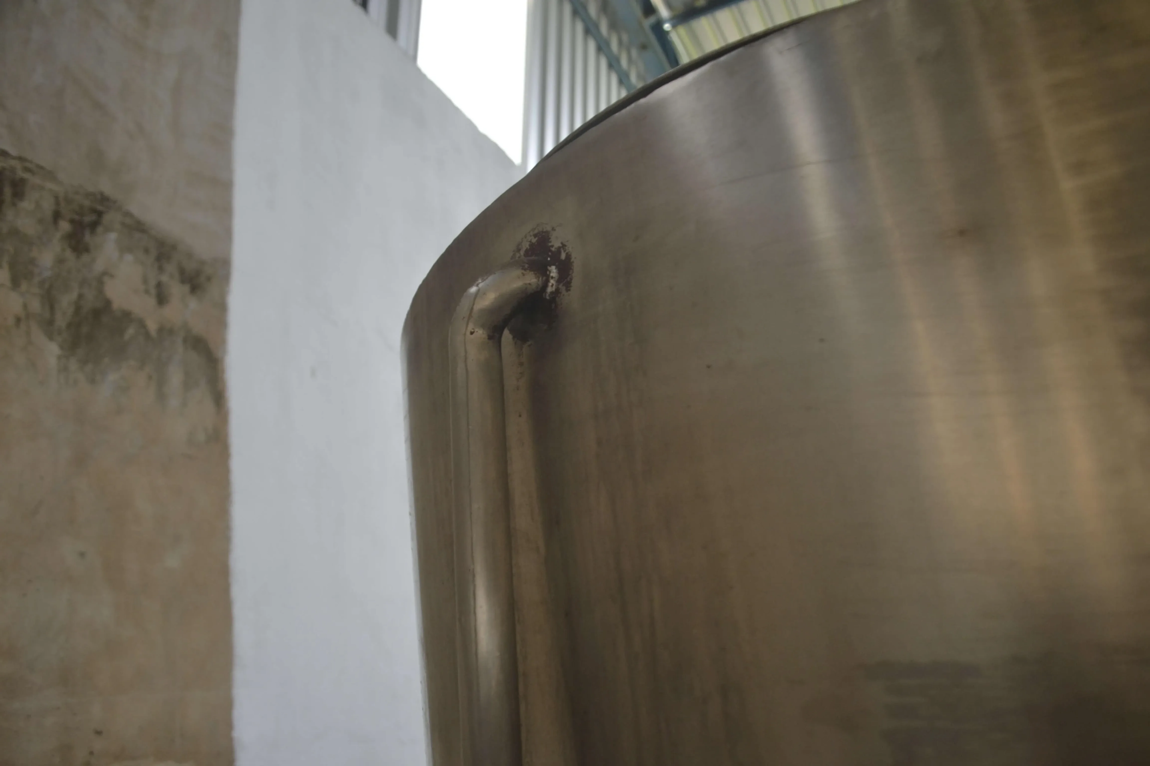 tanque-reservatorio-encamisado-em-aco-inox-capacidade-900-litros