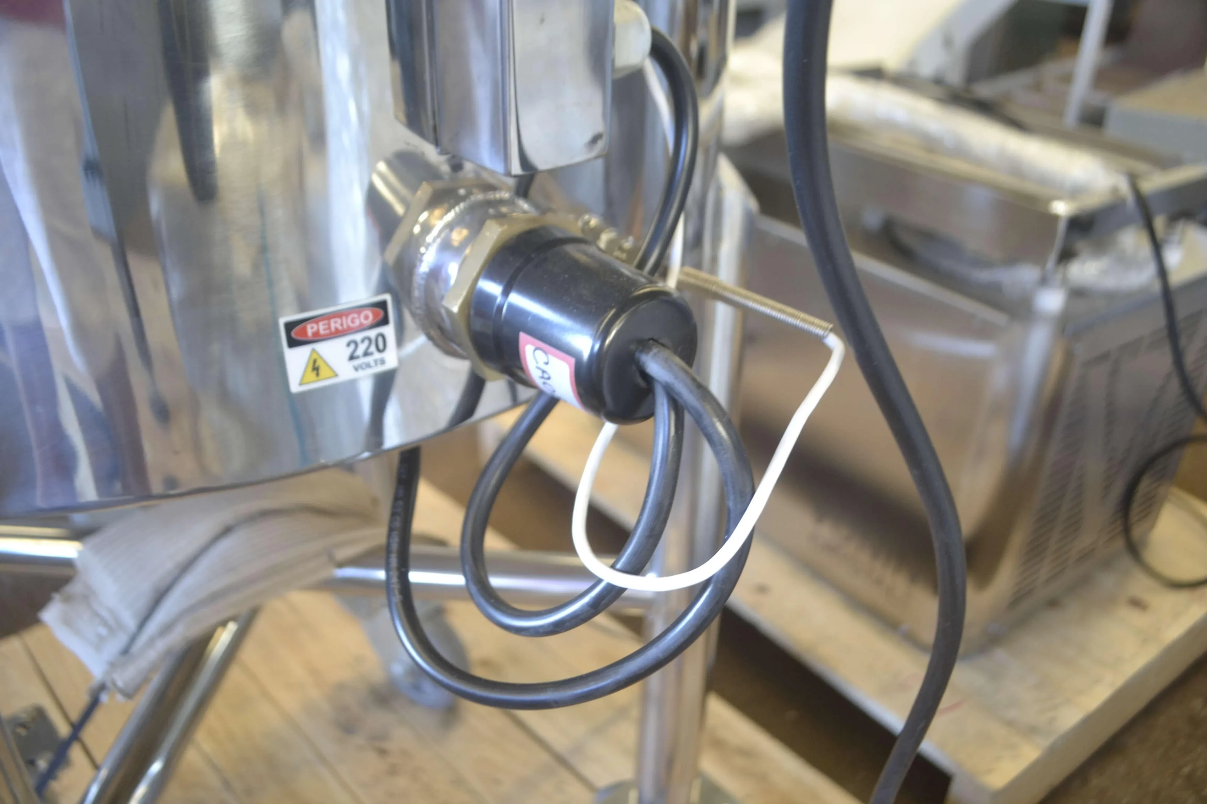 tanque-de-derretimento-capacidade-100-kg-marca-vonin