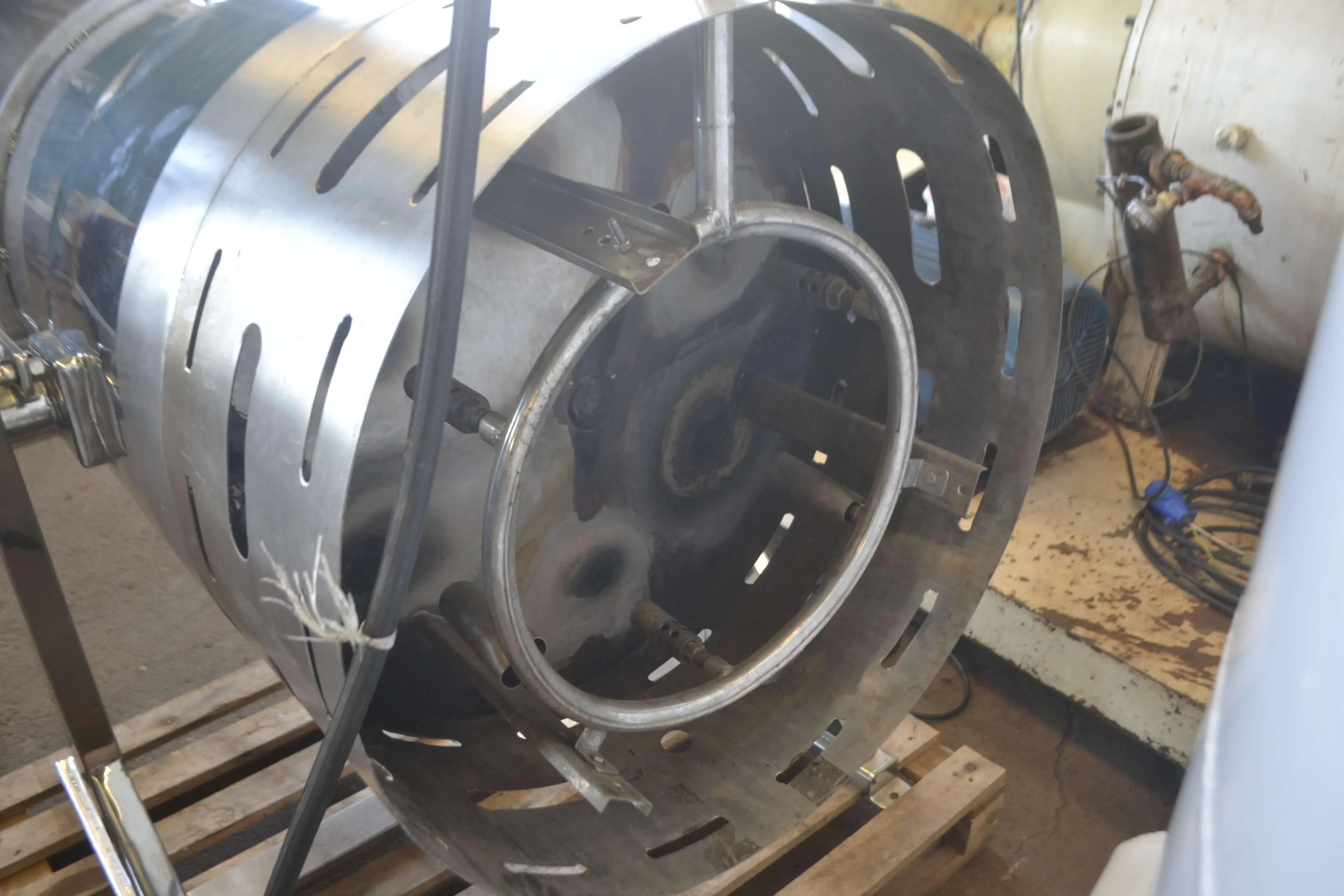 tacho-a-gas-capacidade-200-litros-marca-mundinox