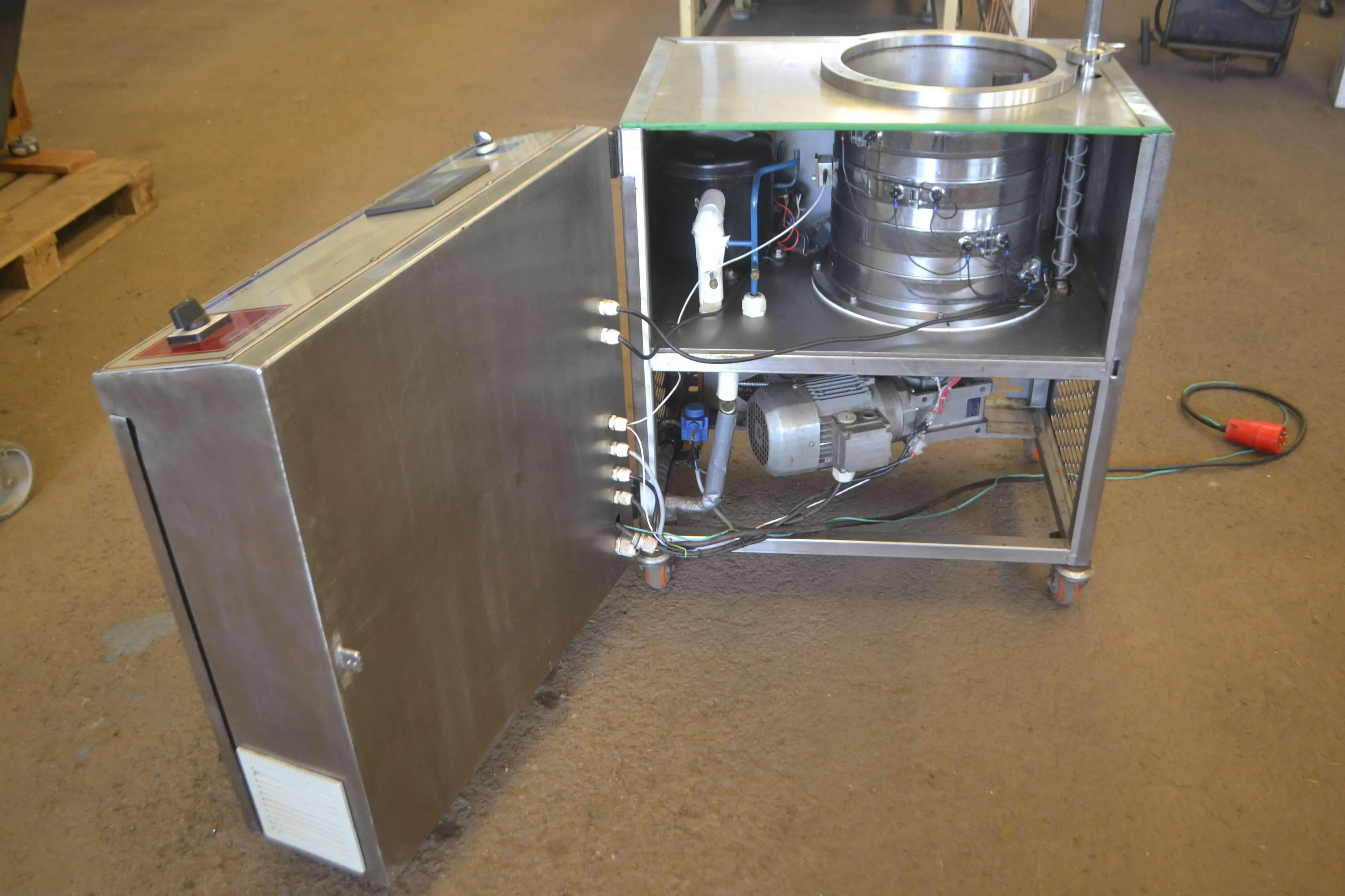 temperadeira-chocolate-capacidade-150-kg-h-marca-hebleimar