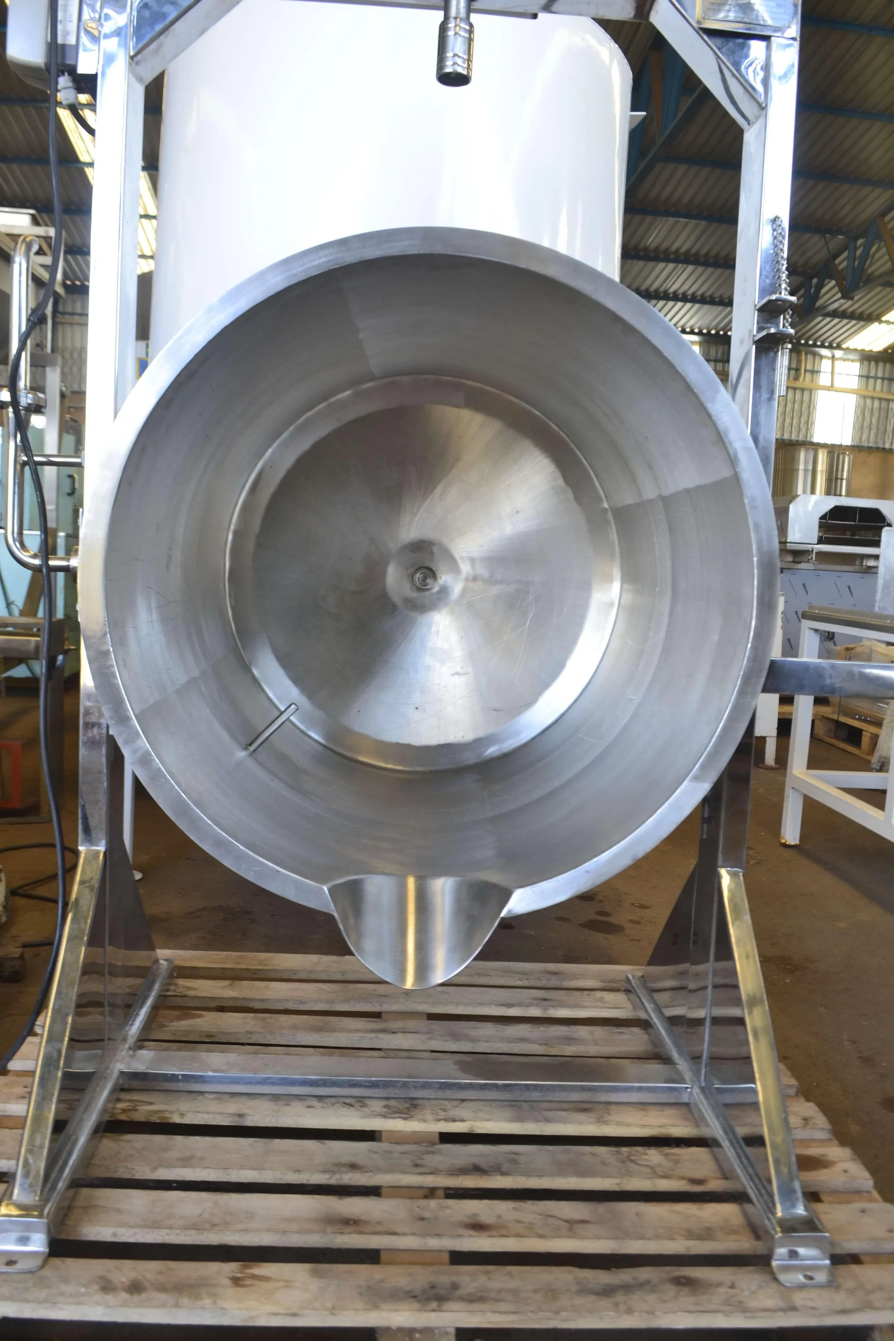 tacho-a-gas-capacidade-200-litros-marca-mundinox