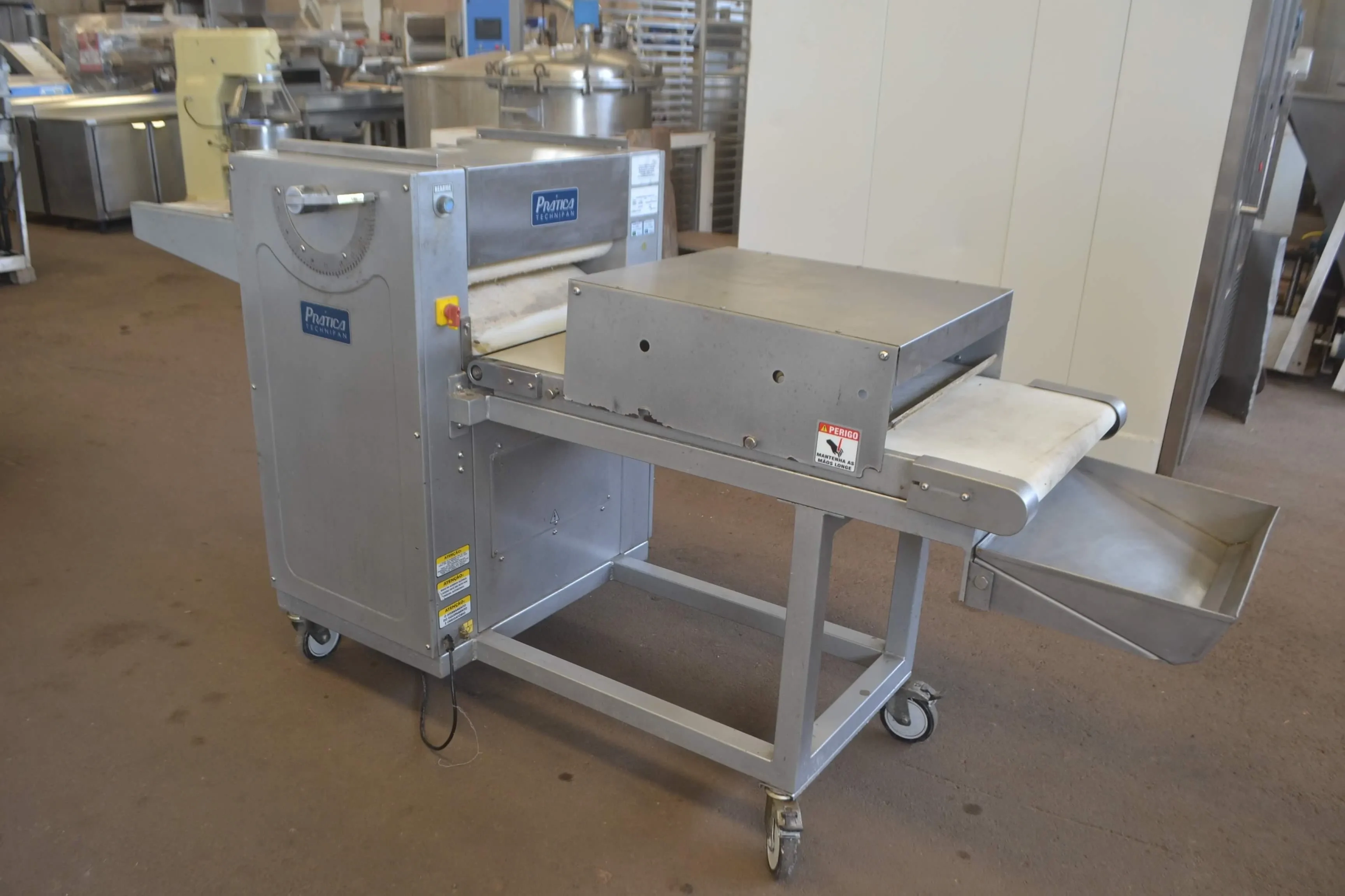 modeladora-alongadora-6-mil-unidades-hora-marca-pratica-klimaquip