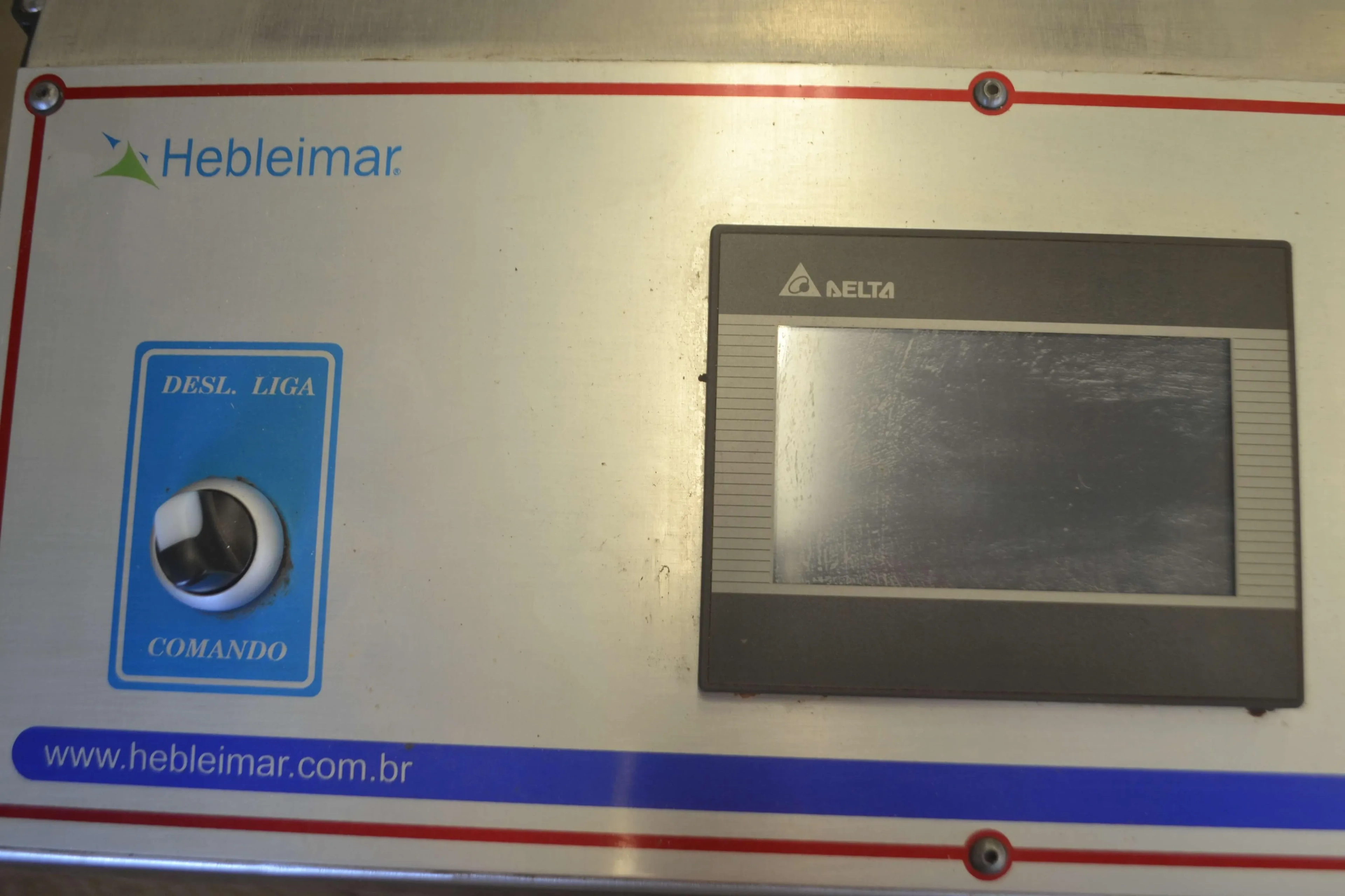 temperadeira-chocolate-capacidade-150-kg-h-marca-hebleimar