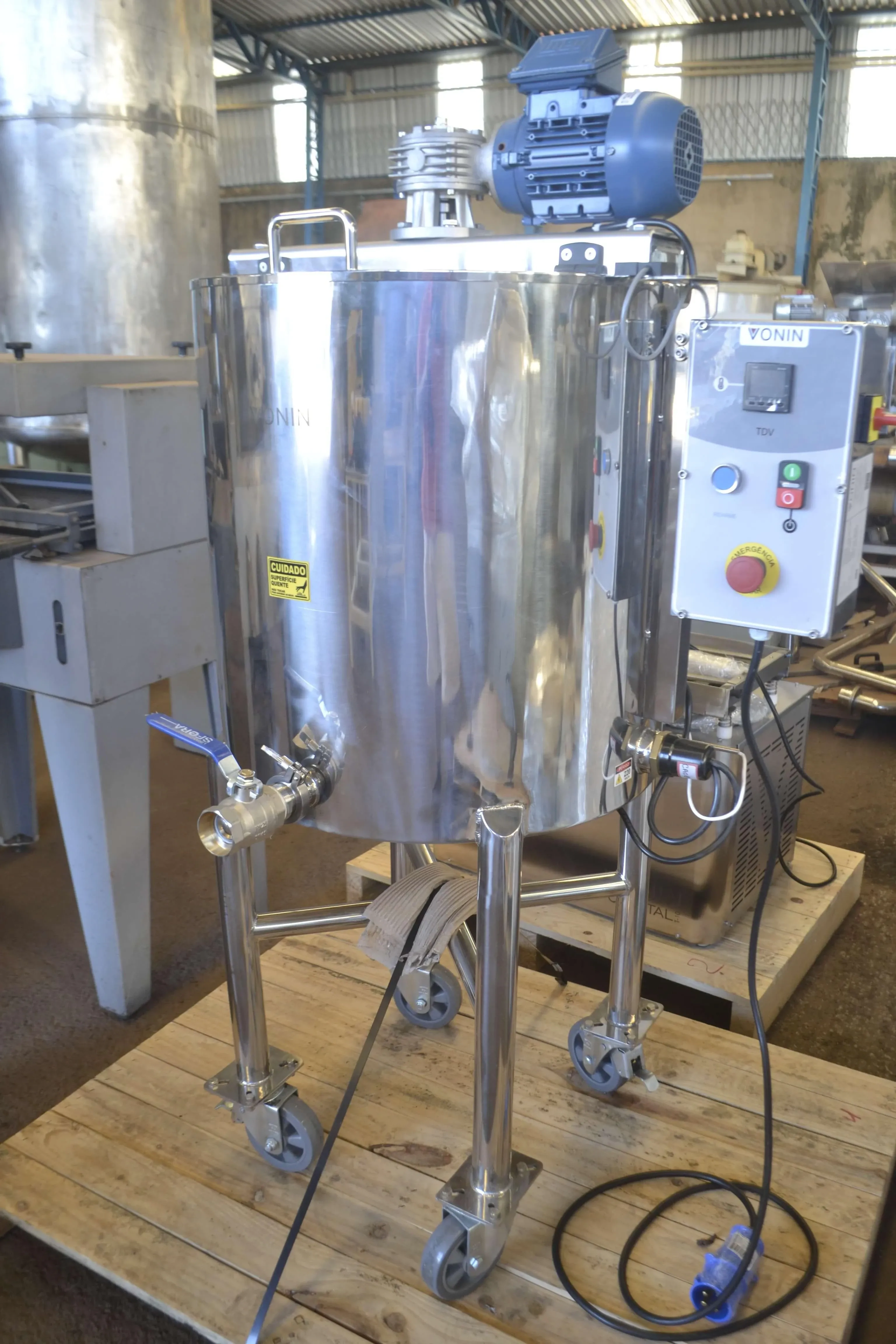 tanque-de-derretimento-capacidade-100-kg-marca-vonin