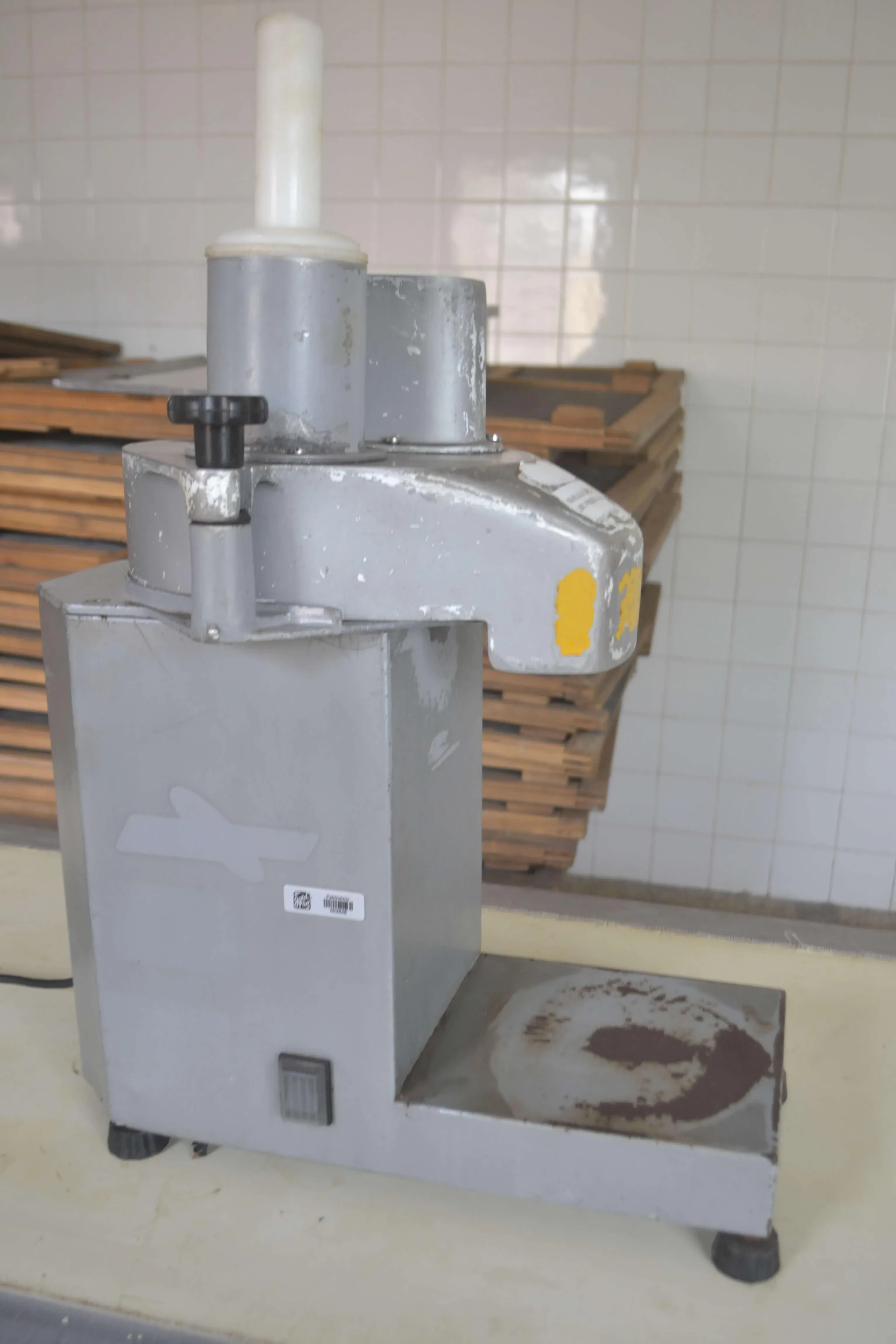 processador-de-alimentos-industrial-marca-skymsen-capacidade-250-kg-hora