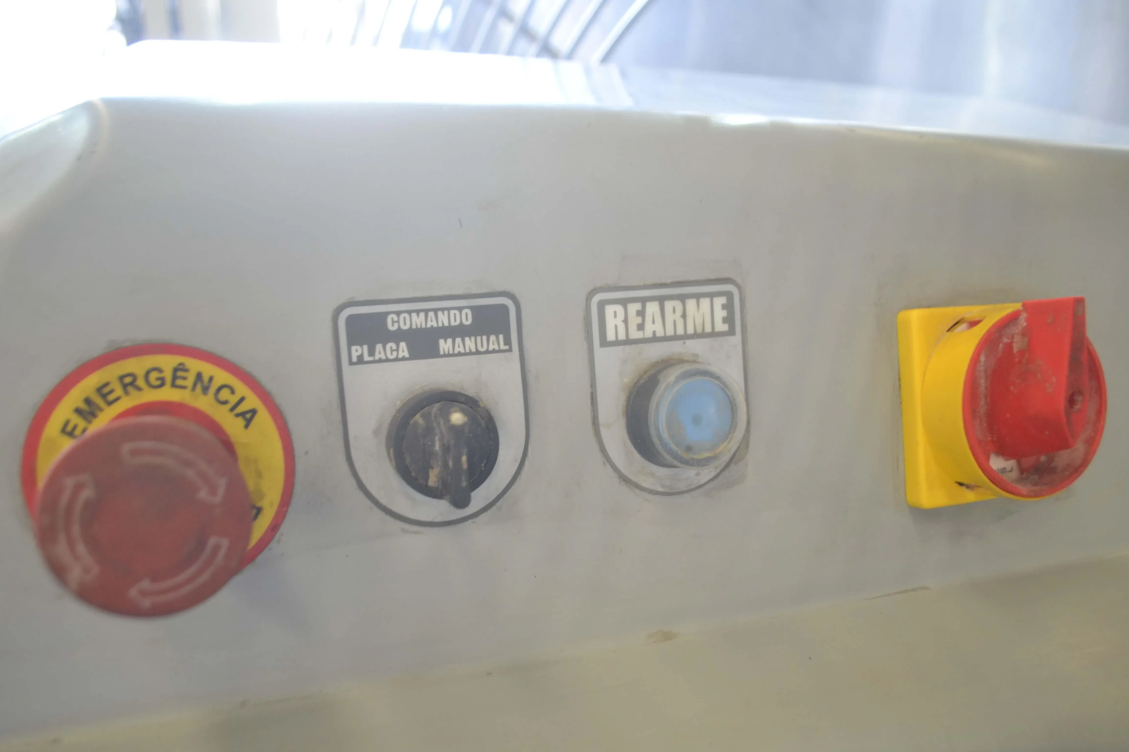 amassadeira-espiral-capacidade-80-kg-marca-pratica