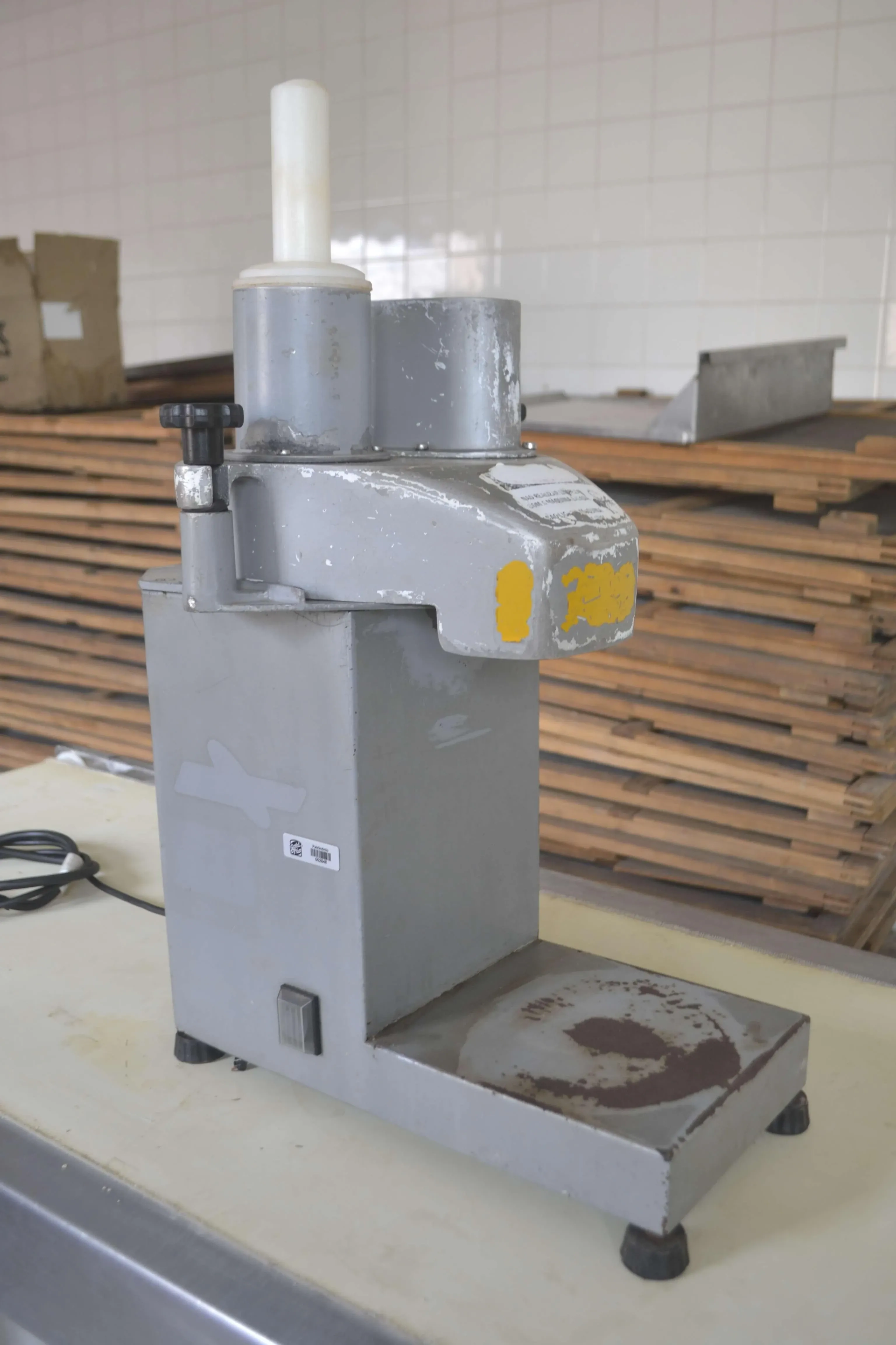 processador-de-alimentos-industrial-marca-skymsen-capacidade-250-kg-hora