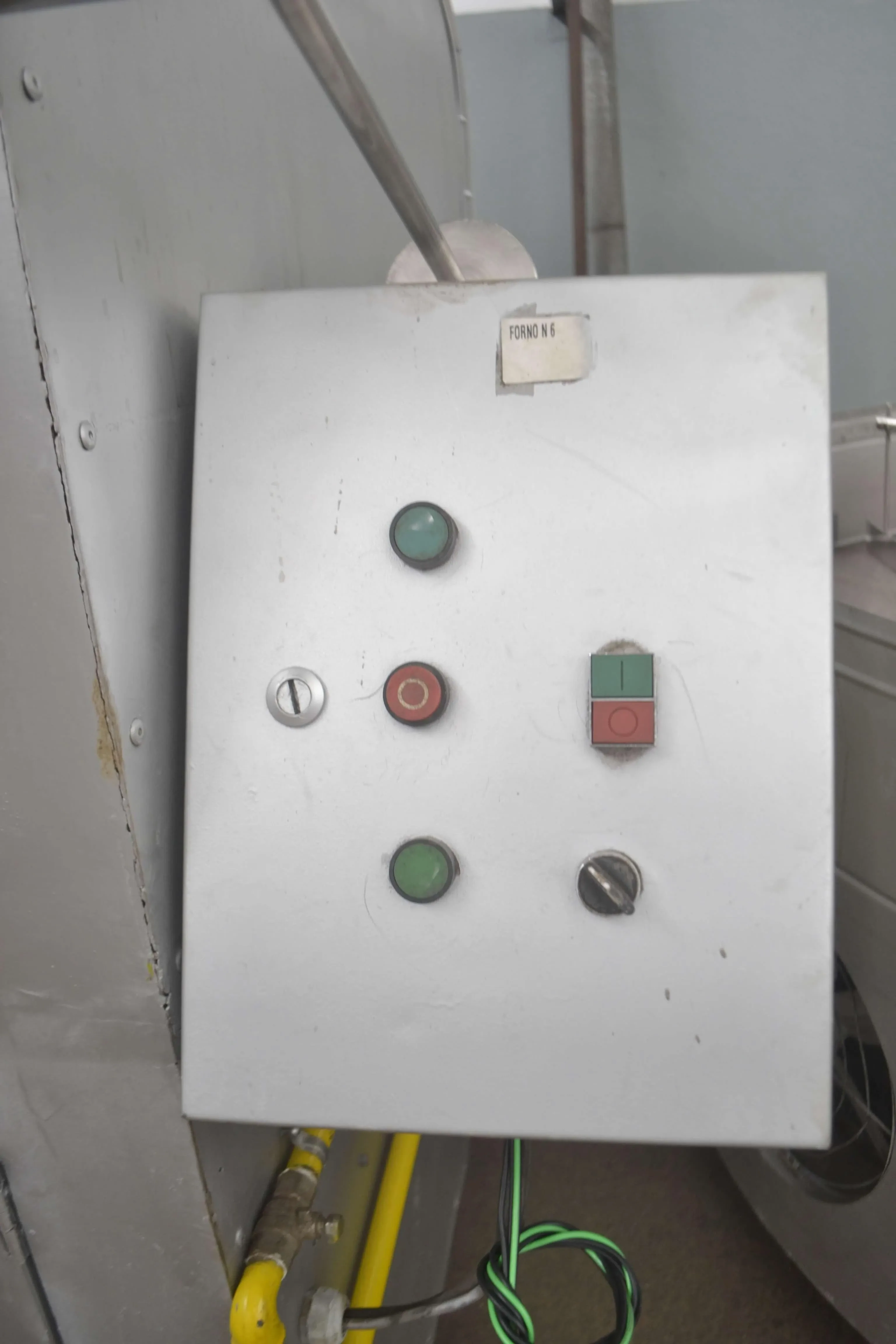 torrador-de-cafe-com-resfriador-capacidade-200-kg