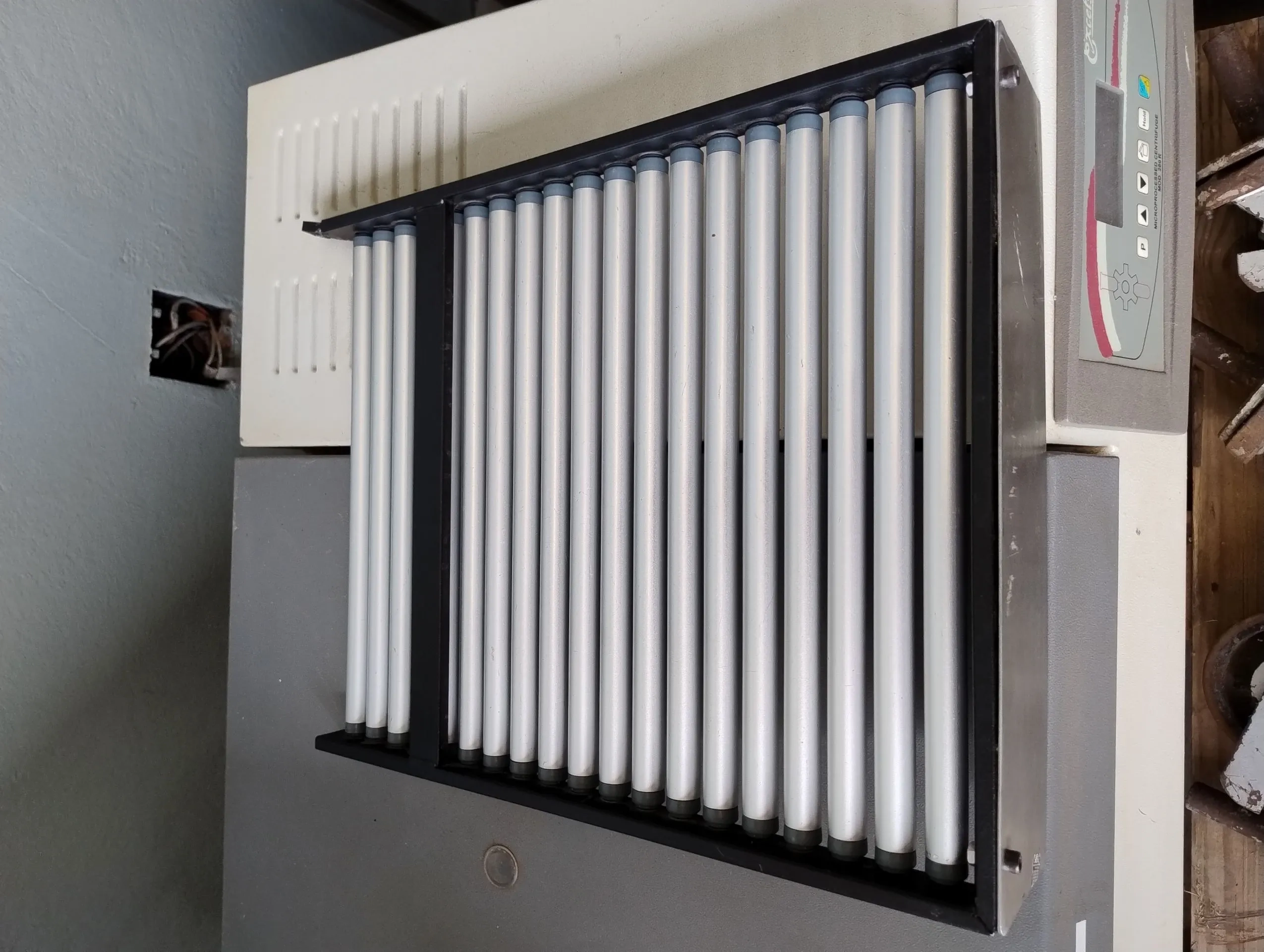 seladora-automatica-em-l-swrink-com-tunel-de-encolhimento-temorretracao-marca-smipack