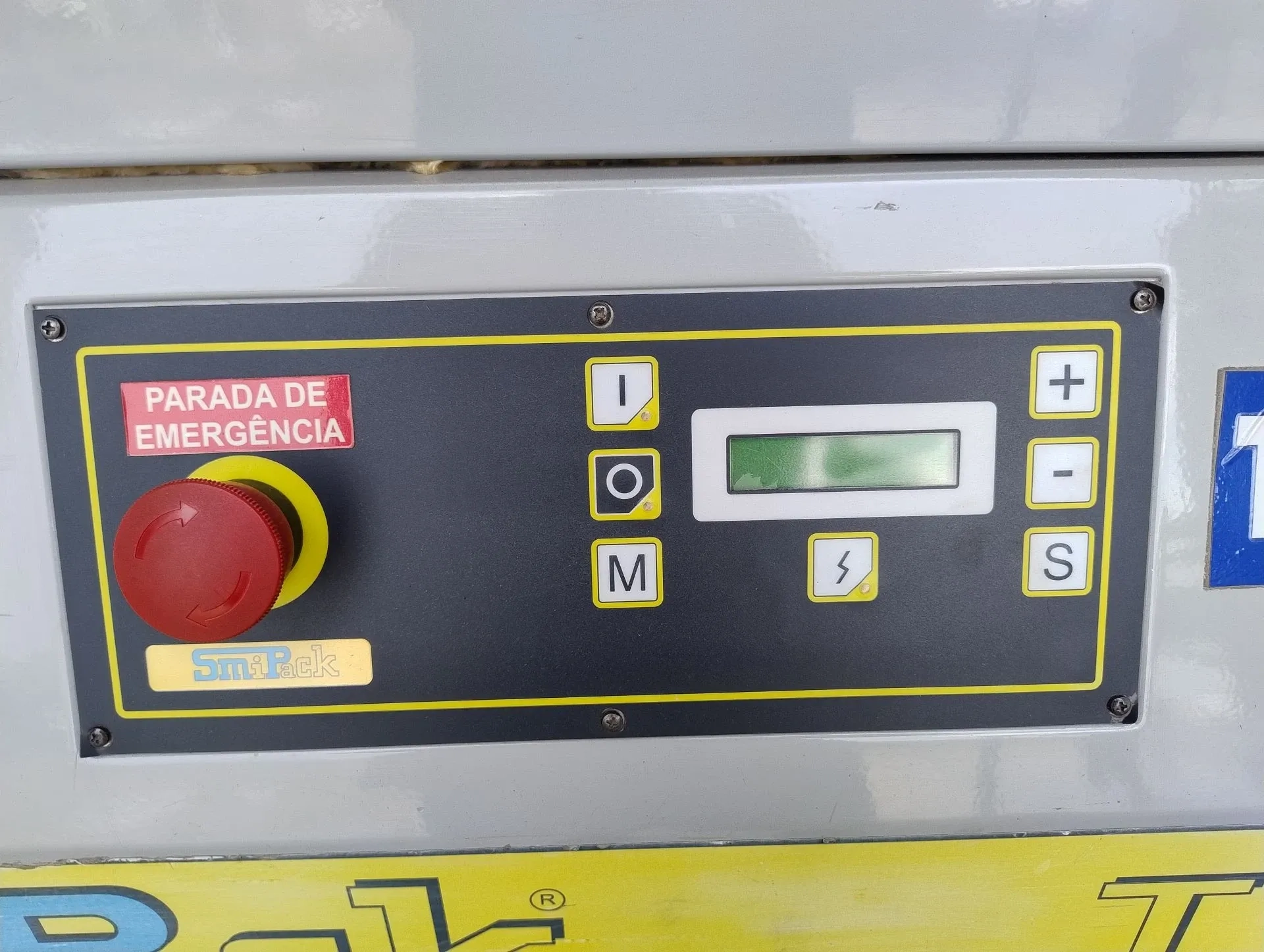 seladora-automatica-em-l-swrink-com-tunel-de-encolhimento-temorretracao-marca-smipack