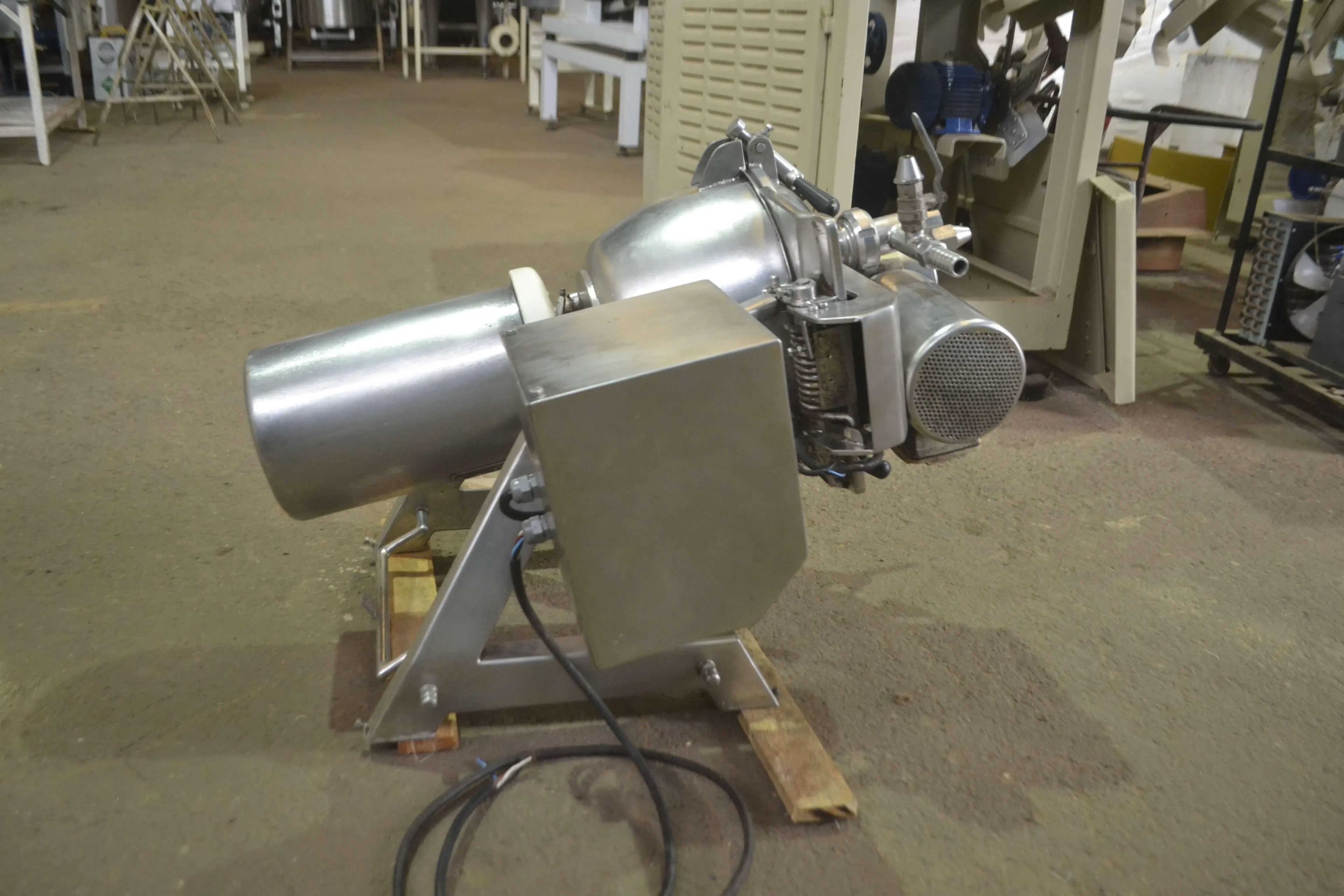 processador-universal-cutter-capacidade-12-litros-marca-geiger