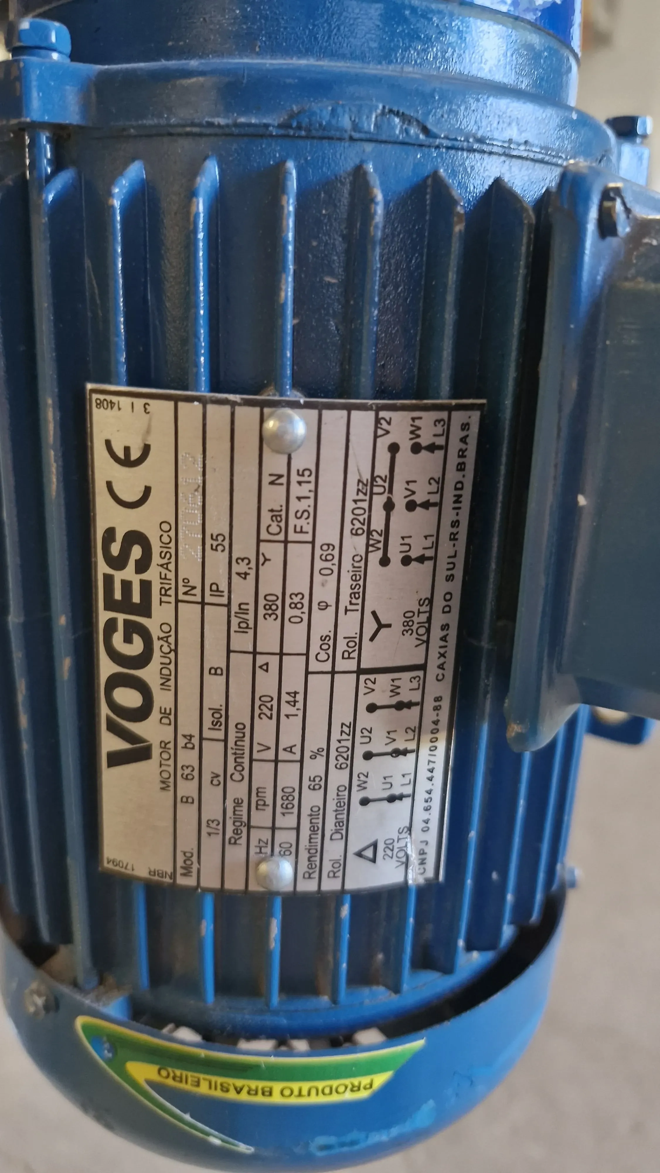 rotuladora-autoadesiva-para-frascos-cilin