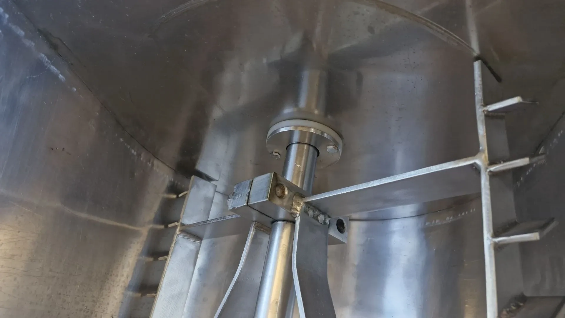 misturador-pas-horizon-inox-raspadores-capacidade-250-lts