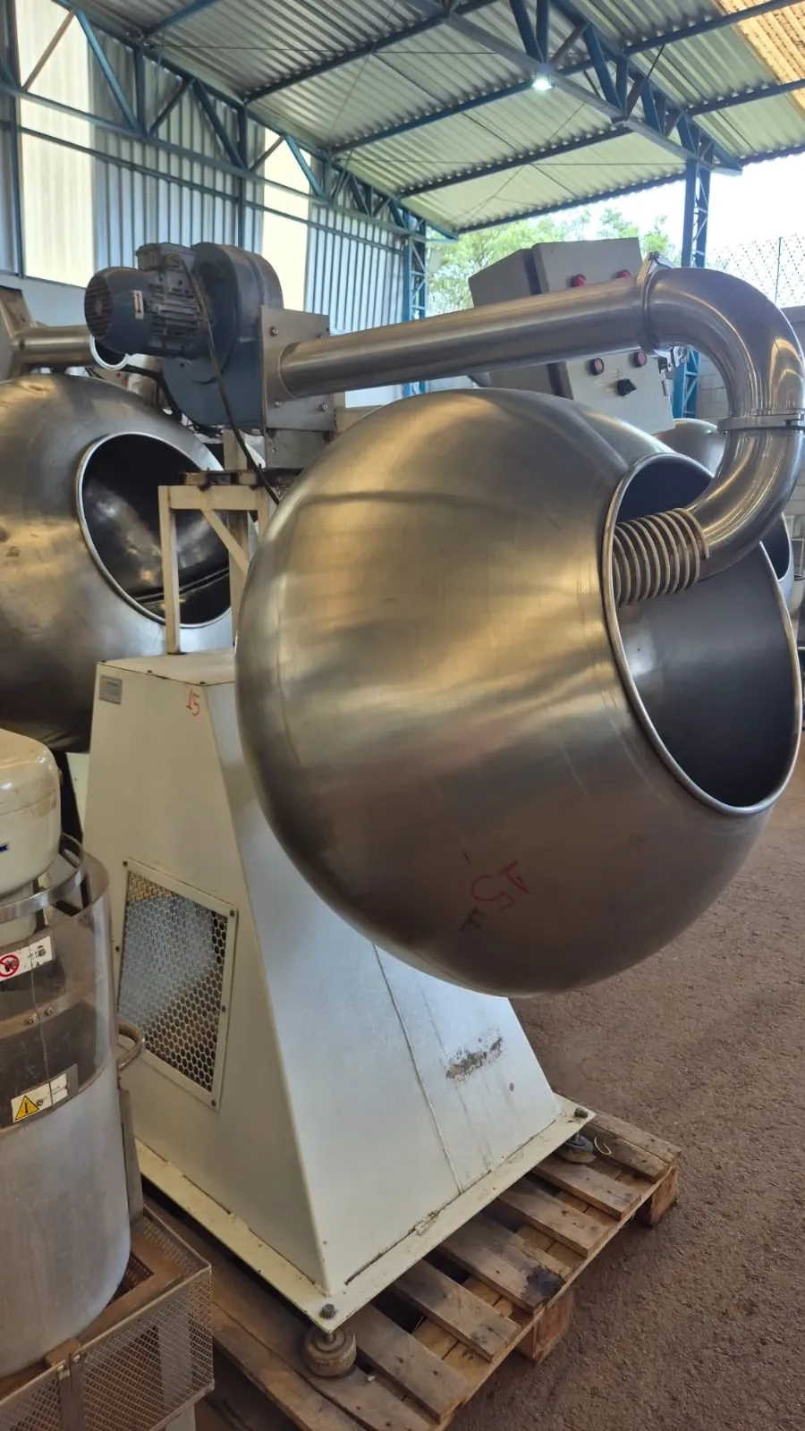 drageadeira-lisae-aproximada-300-litros