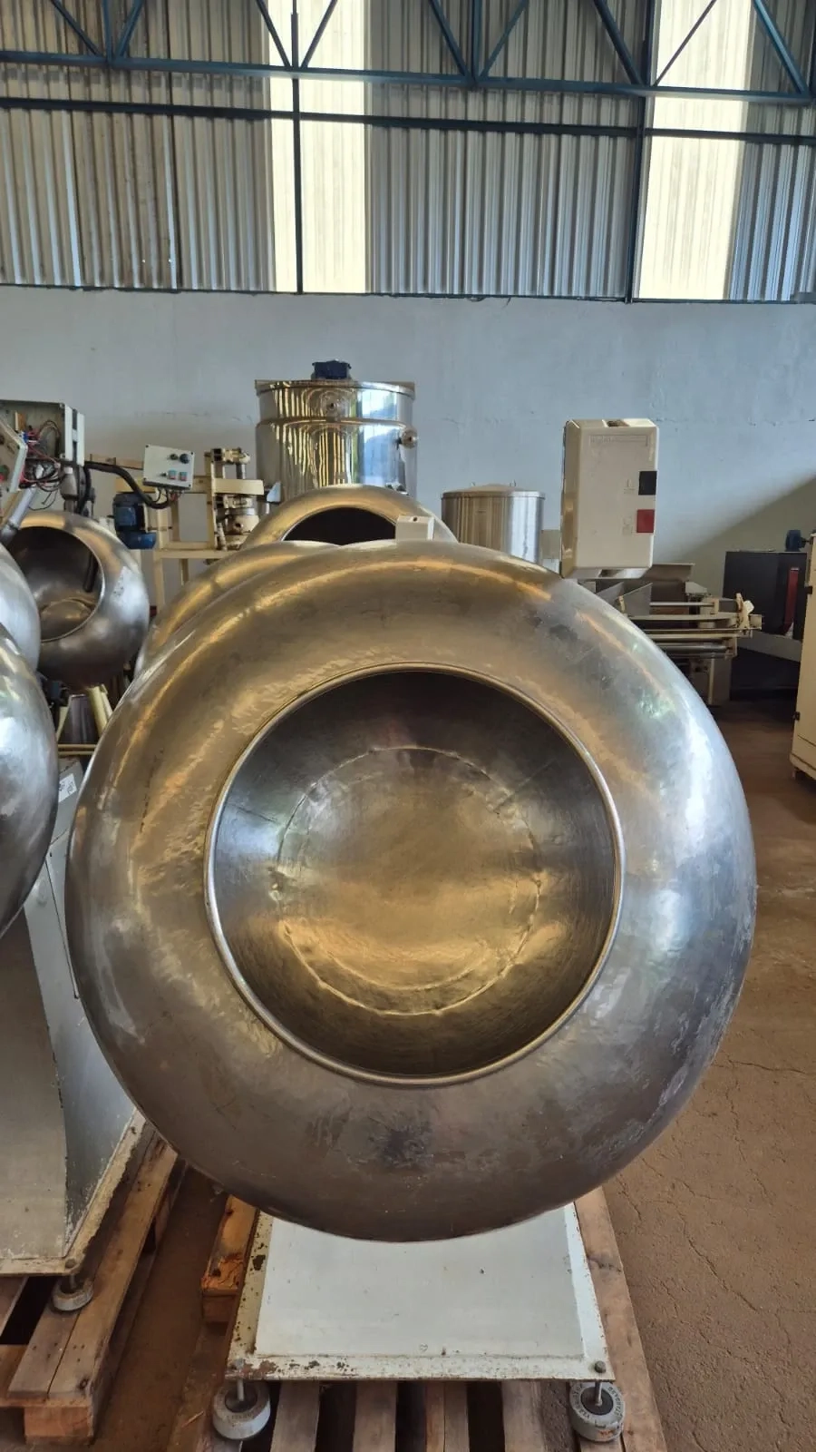 drageadeira-marca-incapi-capacidade-aproximada-250lts